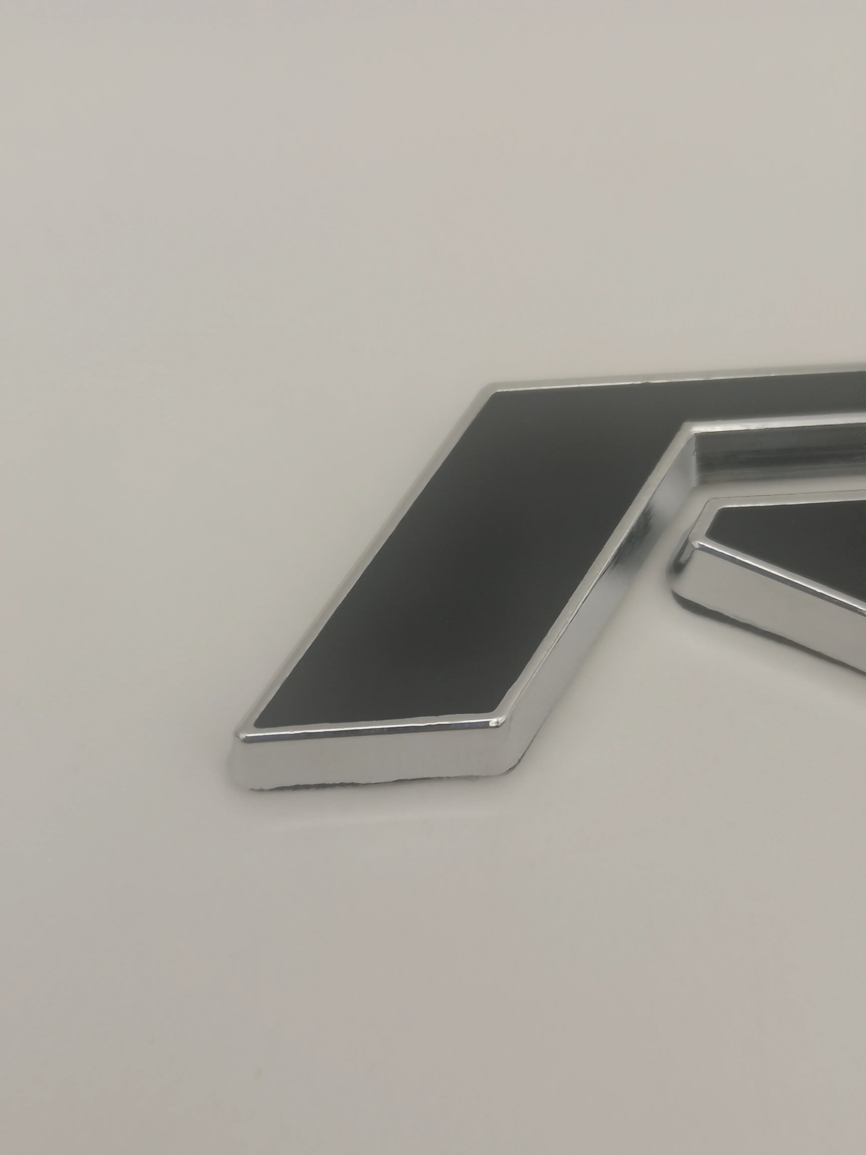 1pcs 3D Metal 109mmX22mm Car Rac-ing Car Sticker Rear Tail Label Panel Side Label Car Modifying and beautifying carsAccessories
1pcs 3D Metal 109mmX22mm Car Rac-ing Car Sticker Rear Tail Label Panel Side Label Car Modifying and beautifying carsAccessories