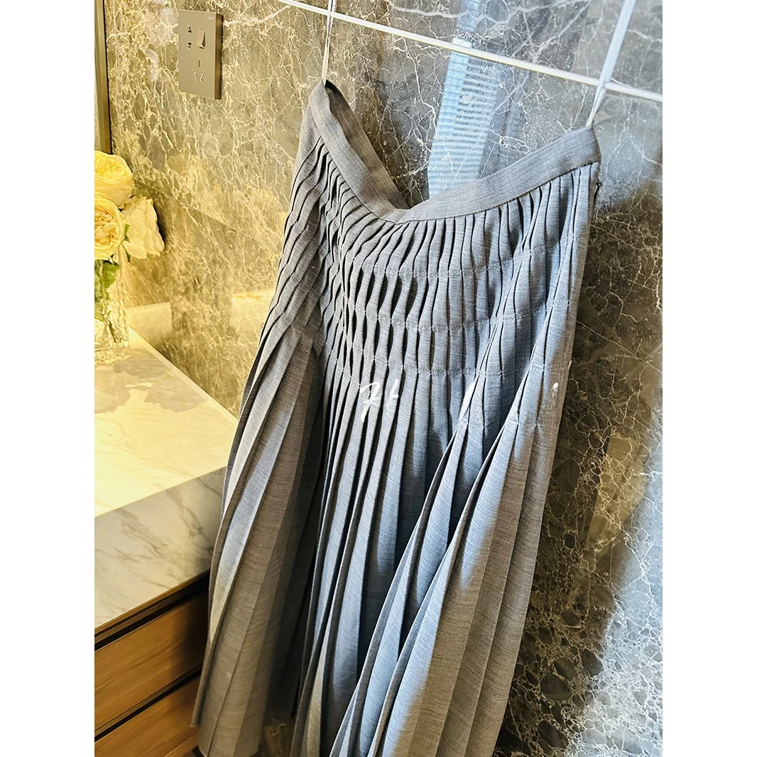 Плиссированная юбка Ele Pleated Skirt Spring Street с эластичной талией, А-силуэт, миди, из смесовой шерсти, для повседневной носки, с особыми складками
Плиссированная юбка Ele Pleated Skirt Spring Street с эластичной талией, А-силуэт, миди, из смесовой шерсти, для повседневной носки, с особыми складками