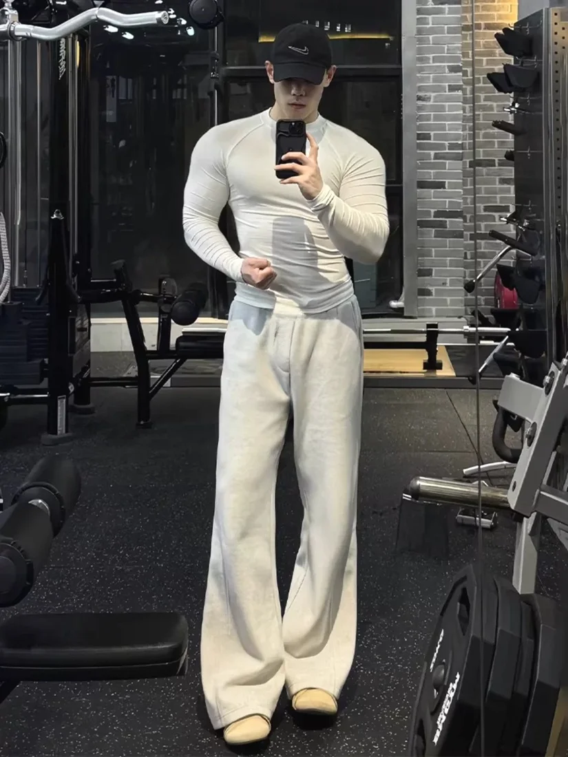 Gray Fitness Sport Pants Men Loose Tapered Floor-Length Knife Long Pants 3D Tailoring Micro Flare Sweatpants
Gray Fitness Sport Pants Men Loose Tapered Floor-Length Knife Long Pants 3D Tailoring Micro Flare Sweatpants