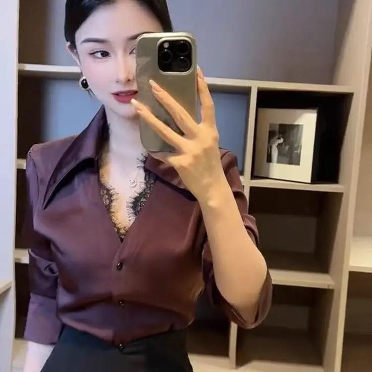 Spring Women's Black Satin Blouse With Lace Trim Long Sleeve V-neck Button Up Shirt Elegant Party Office Fashion Ladies Shirts
Spring Women's Black Satin Blouse With Lace Trim Long Sleeve V-neck Button Up Shirt Elegant Party Office Fashion Ladies Shirts