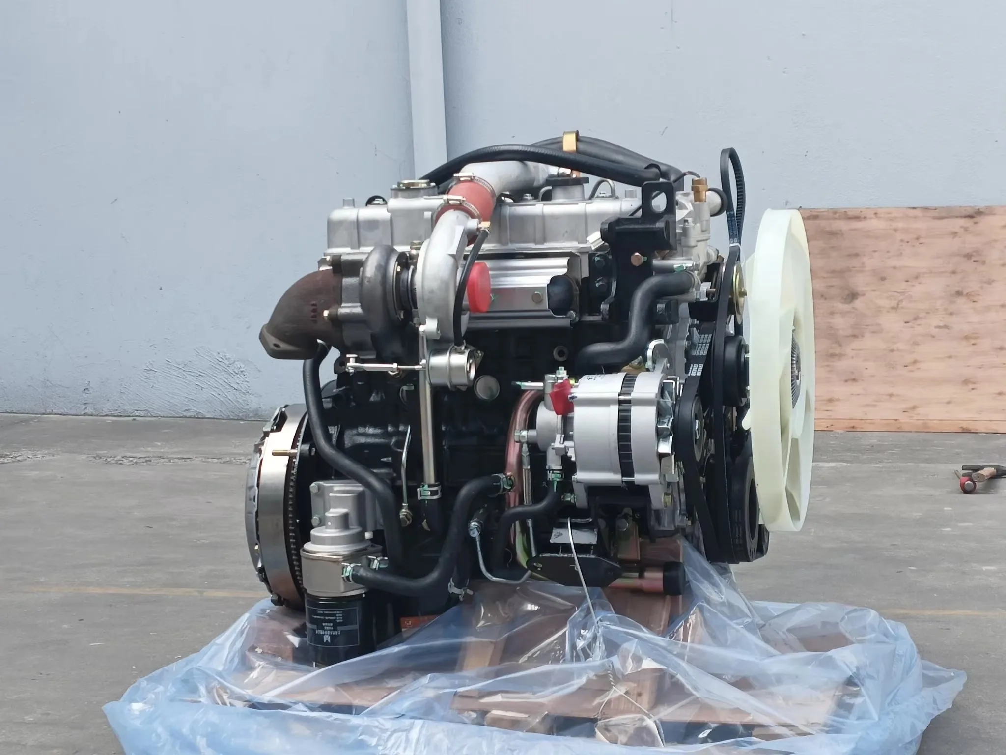 4JB1 4JB1T Engine 2.8L Multi-cylinder Turbocharged Euro 2 85kW for Generator Marine Tractor Light-duty Cargo Vehicles
4JB1 4JB1T Engine 2.8L Multi-cylinder Turbocharged Euro 2 85kW for Generator Marine Tractor Light-duty Cargo Vehicles