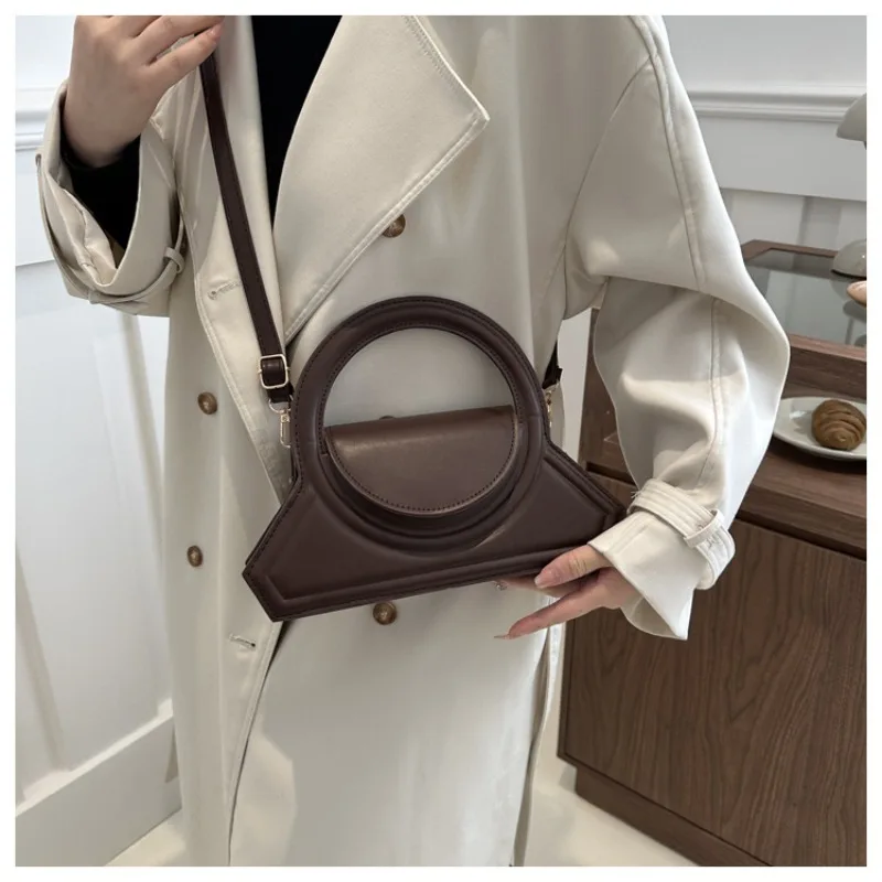 Fashion Handbag 2024 Spring New Foreign Solid Color Shoulder Crossbody Bag Foreign Small Square Shoulder Bag Women
Fashion Handbag 2024 Spring New Foreign Solid Color Shoulder Crossbody Bag Foreign Small Square Shoulder Bag Women