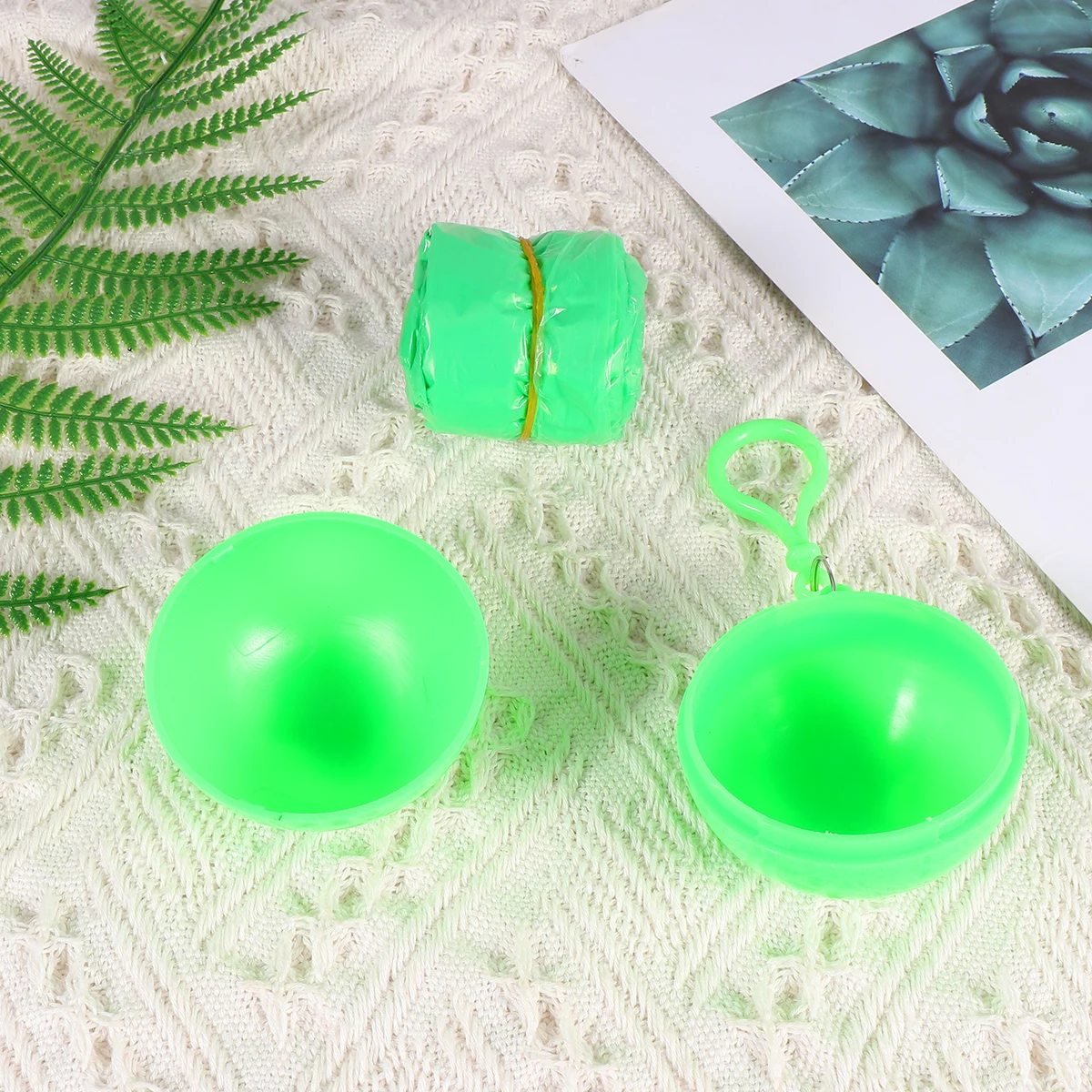 4 Pcs Raincoat Ball Waterproof Portable Poncho Disposable Lightweight Compact Foldable Travel Outdoor Camping Sports
4 Pcs Raincoat Ball Waterproof Portable Poncho Disposable Lightweight Compact Foldable Travel Outdoor Camping Sports