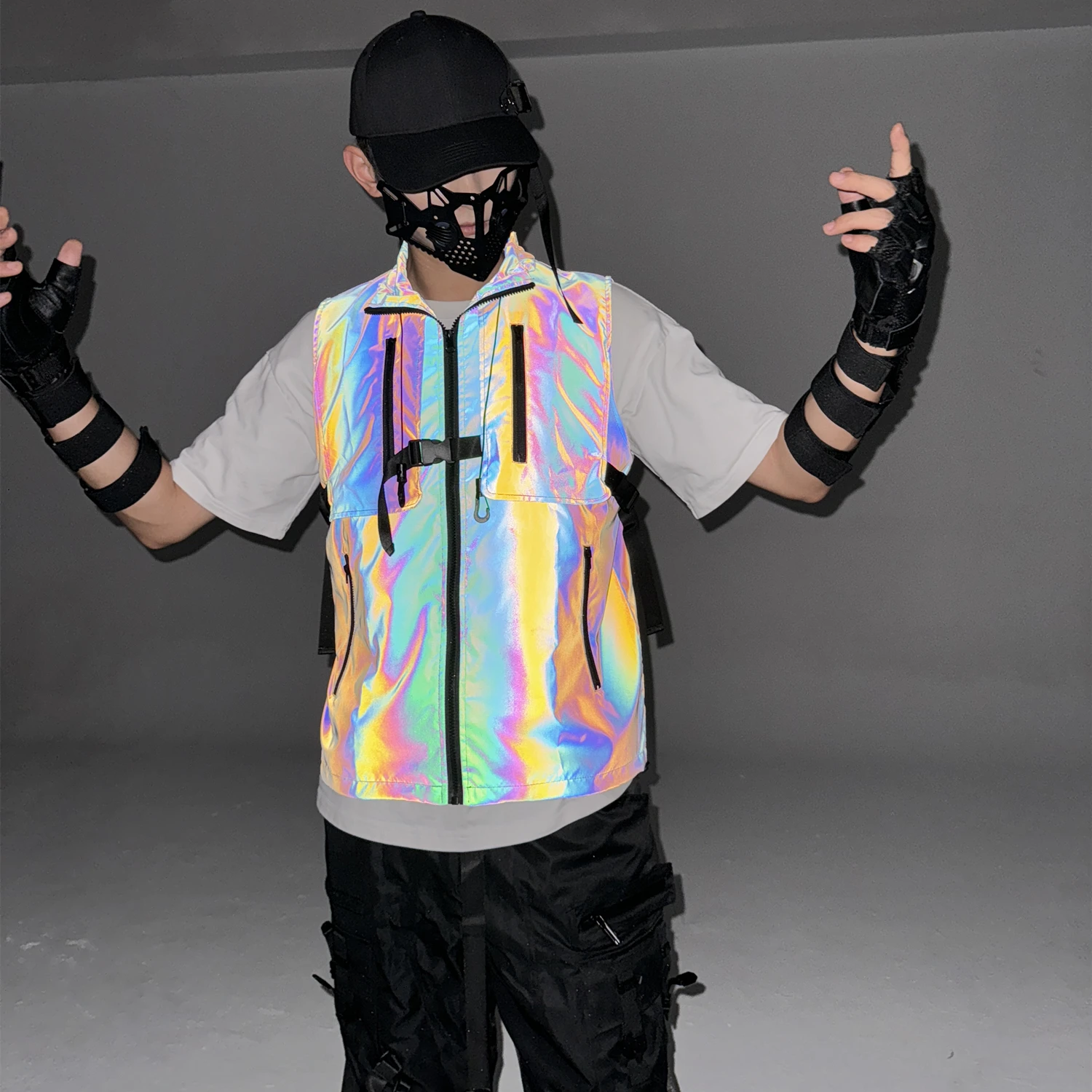 Fashion Tide Color Reflective Jacket New Versatile Tactical Punk Techno-style Waistcoat Reflective Sleeveless Vest
Fashion Tide Color Reflective Jacket New Versatile Tactical Punk Techno-style Waistcoat Reflective Sleeveless Vest