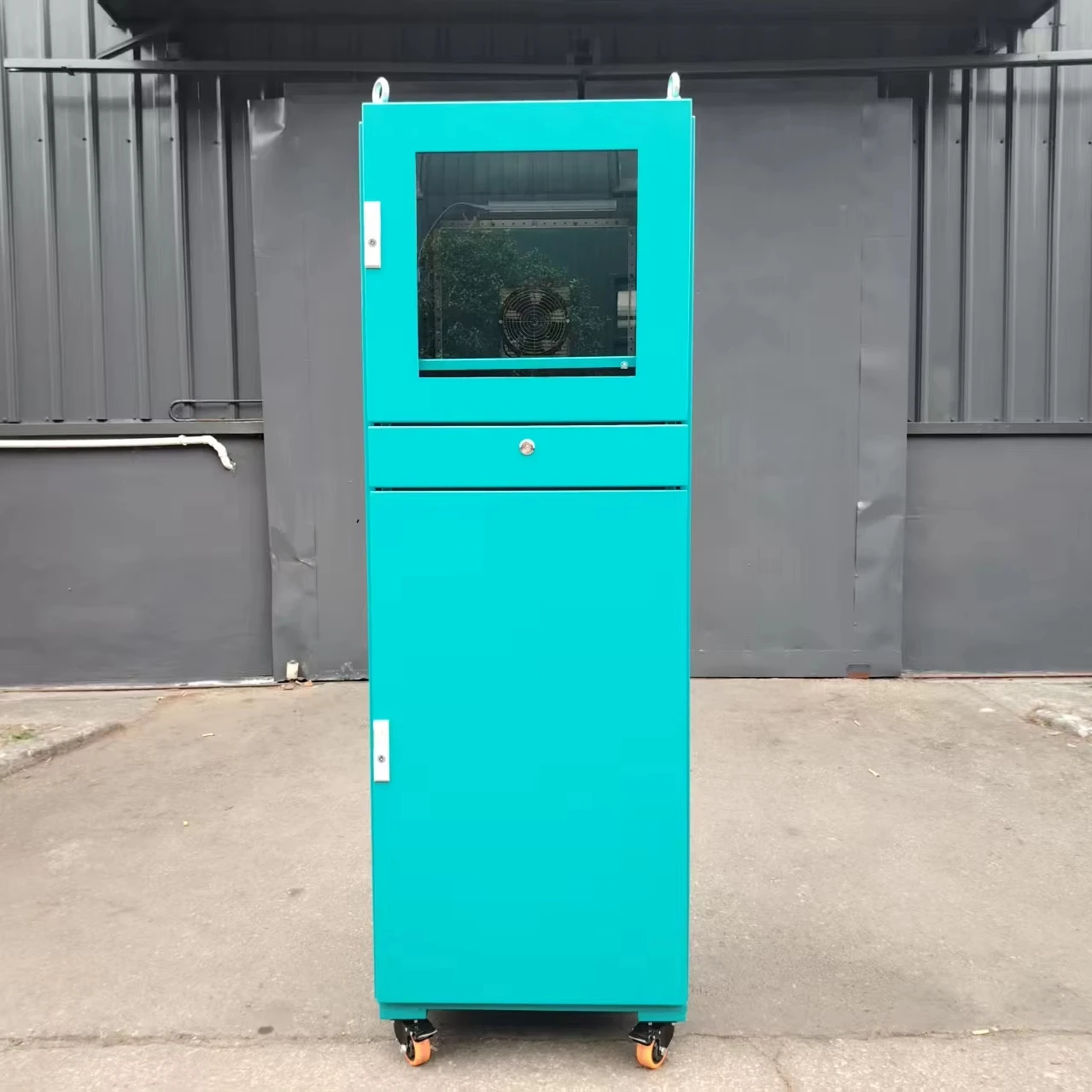 New High Quality Distribution Box with Screen Control IP54 Carbon Steel Server Rack for Electronic Equipment
New High Quality Distribution Box with Screen Control IP54 Carbon Steel Server Rack for Electronic Equipment