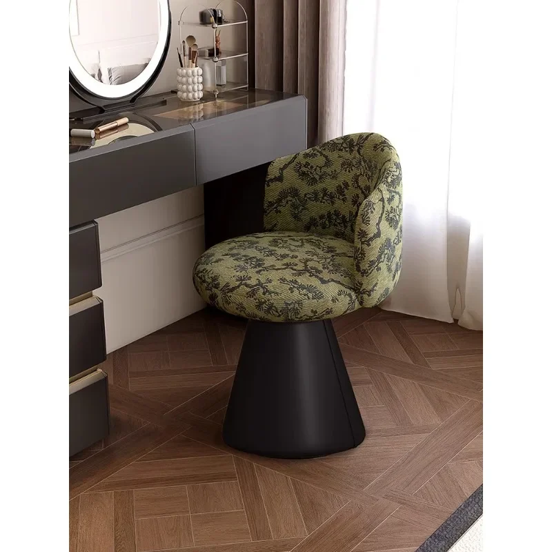 Retro style bedroom light luxury makeup chair premium makeup stool rotatable dresser back chair
Retro style bedroom light luxury makeup chair premium makeup stool rotatable dresser back chair