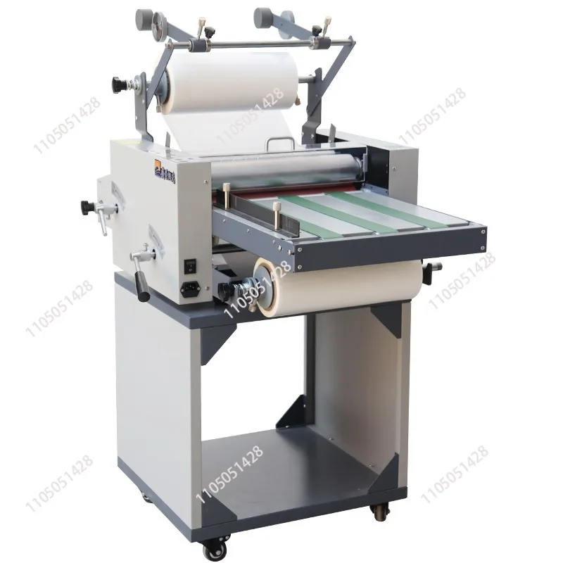 Film laminating machine, fully automatic single and double-sided anti curling belt feeding adhesive peritoneal machine
Film laminating machine, fully automatic single and double-sided anti curling belt feeding adhesive peritoneal machine