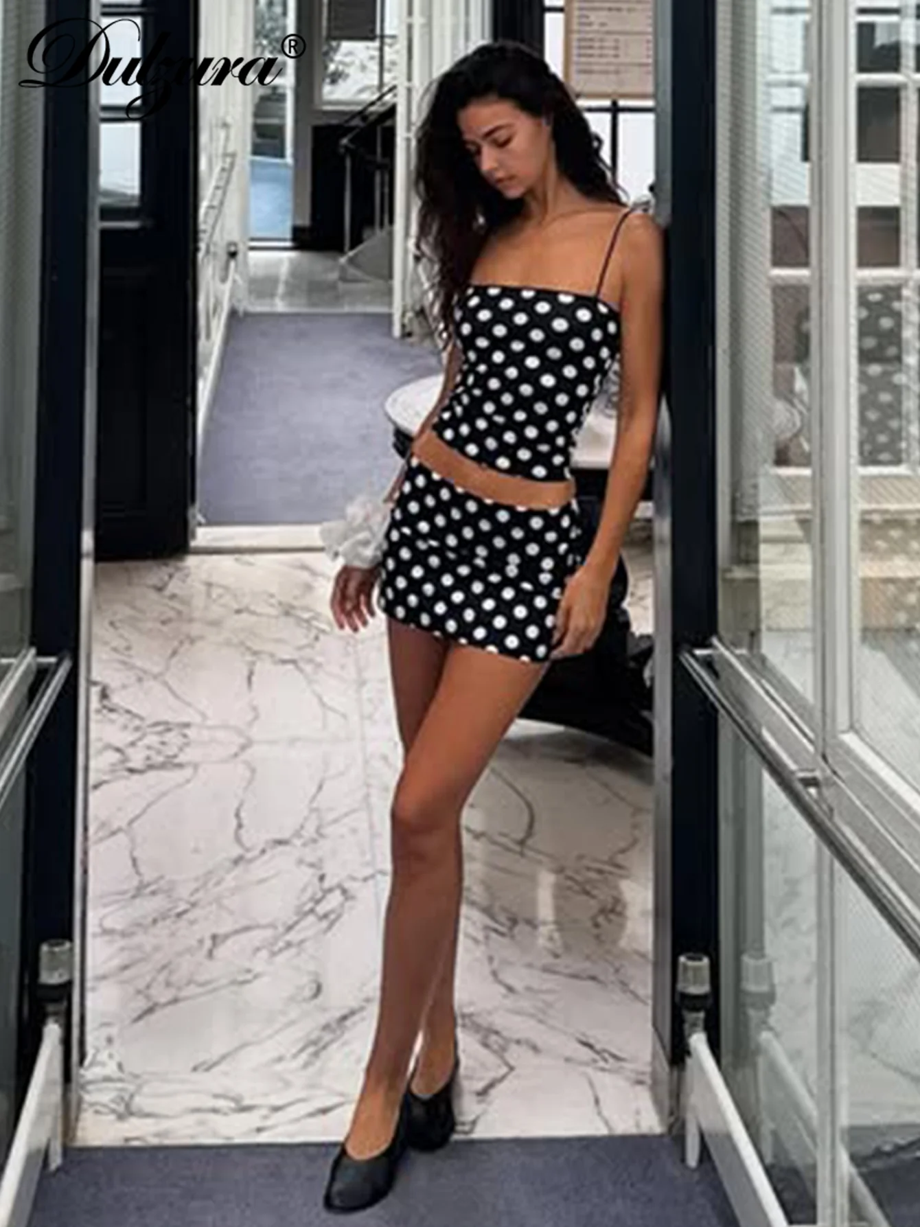 Dulzura Women'S Fashion Sexy Elegant Polka Dot 2 Piece Skirt Set Backless Slim Crop Camisole Mini Skirt Matching Set Party Club
Dulzura Women'S Fashion Sexy Elegant Polka Dot 2 Piece Skirt Set Backless Slim Crop Camisole Mini Skirt Matching Set Party Club