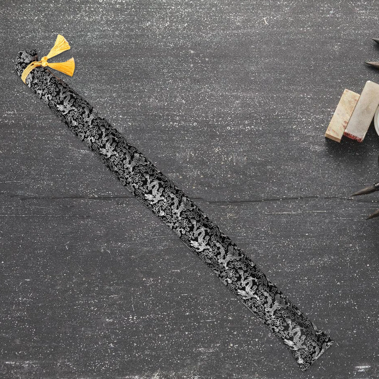 Sword Carrying Bag Wear Resistant Cloth Portable Storage Bag Thick Design Prevent Sliding for Japanese Chinese Long Sword Case
Sword Carrying Bag Wear Resistant Cloth Portable Storage Bag Thick Design Prevent Sliding for Japanese Chinese Long Sword Case