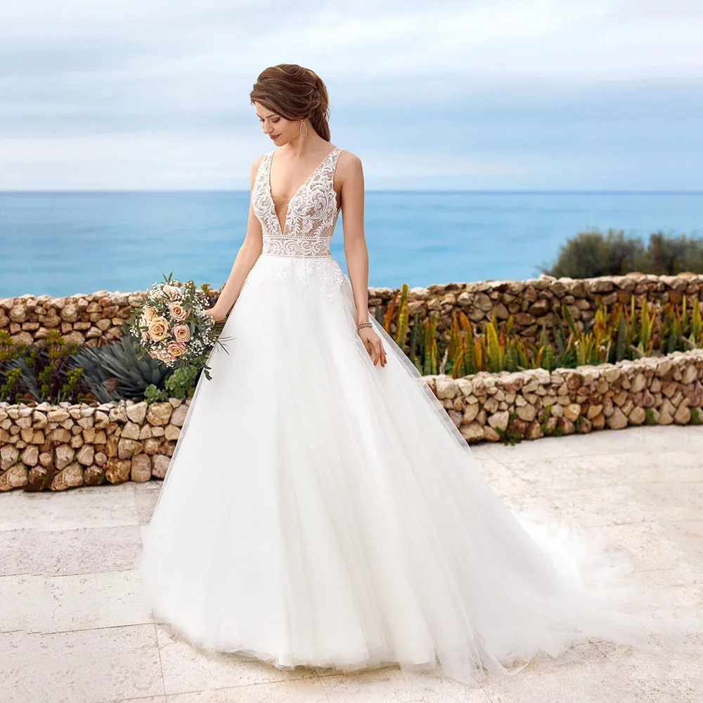 Msikoods Wedding Dresses For Women 2025 Lace Appliques Deep V Neck Backless Boho Bridal Gown Sleeveless Brides Dress Customized
Msikoods Wedding Dresses For Women 2025 Lace Appliques Deep V Neck Backless Boho Bridal Gown Sleeveless Brides Dress Customized