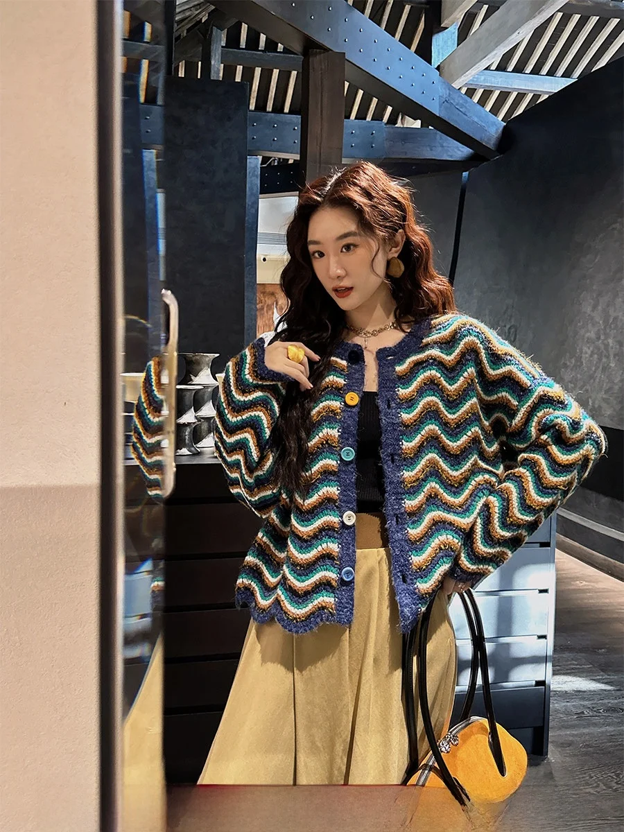 Вязаный кардиган Sangji Bla Flower Branch Sp, весенняя новинка, свободный крой, женский, модный, шерстяной, с длинными рукавами
Вязаный кардиган Sangji Bla Flower Branch Sp, весенняя новинка, свободный крой, женский, модный, шерстяной, с длинными рукавами