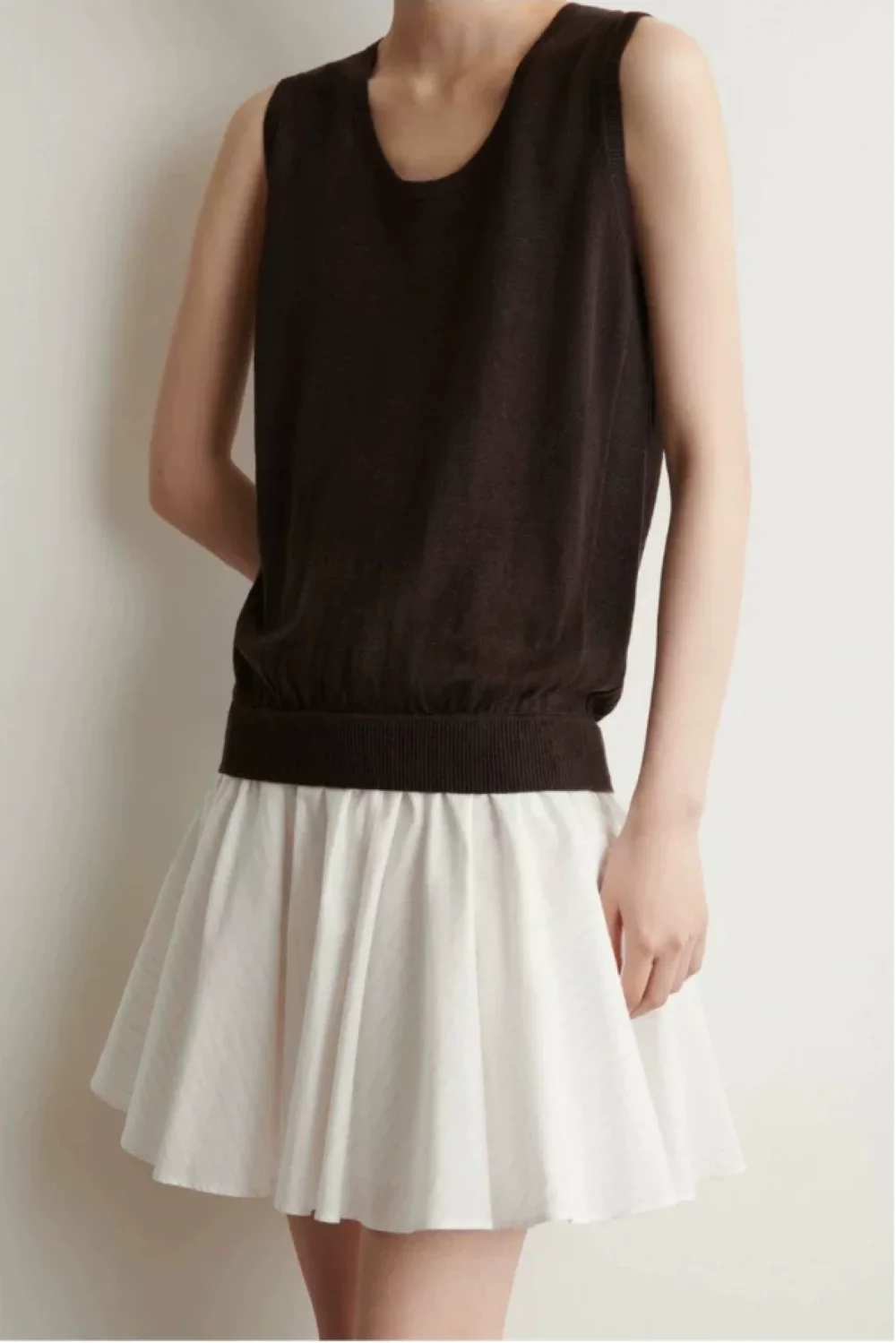 XIMIAN APPAREL 2026 YAZHIMEI traf cos spring new style of Women's Casual style Dark brown knitted patchwork dress ballet skirt
XIMIAN APPAREL 2026 YAZHIMEI traf cos spring new style of Women's Casual style Dark brown knitted patchwork dress ballet skirt
