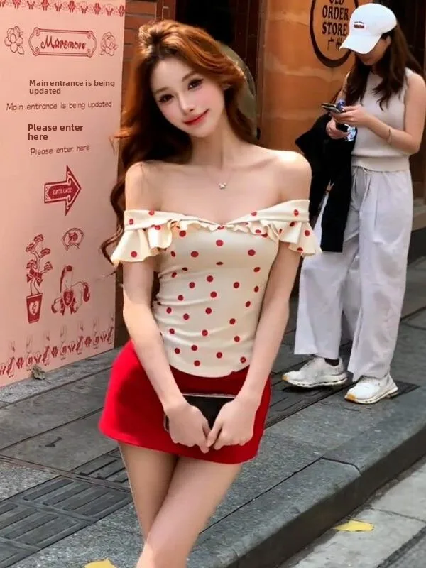 Slimming Polka Dot Ruffle Hem One Shoulder Women's Summer Fashion Set Short Skirt Two Piece Suit Breathable High Waist T-Shirt
Slimming Polka Dot Ruffle Hem One Shoulder Women's Summer Fashion Set Short Skirt Two Piece Suit Breathable High Waist T-Shirt