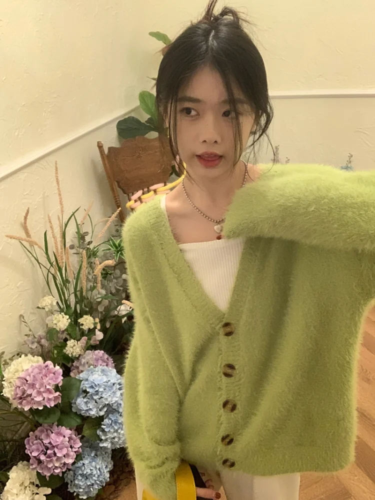 Korobov V-neck Vintage Cardigan Women Sweaters Mink Cashmere Autumn Winter Solid Color Knitwears Korean Fashion Chaqueta Mujer
Korobov V-neck Vintage Cardigan Women Sweaters Mink Cashmere Autumn Winter Solid Color Knitwears Korean Fashion Chaqueta Mujer