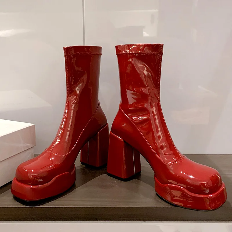 2023 Spice Girl Little Slim Waterproof Platform Super High Heel Short Women's Autumn and Winter Lacquer Leather Elastic Boots
2023 Spice Girl Little Slim Waterproof Platform Super High Heel Short Women's Autumn and Winter Lacquer Leather Elastic Boots