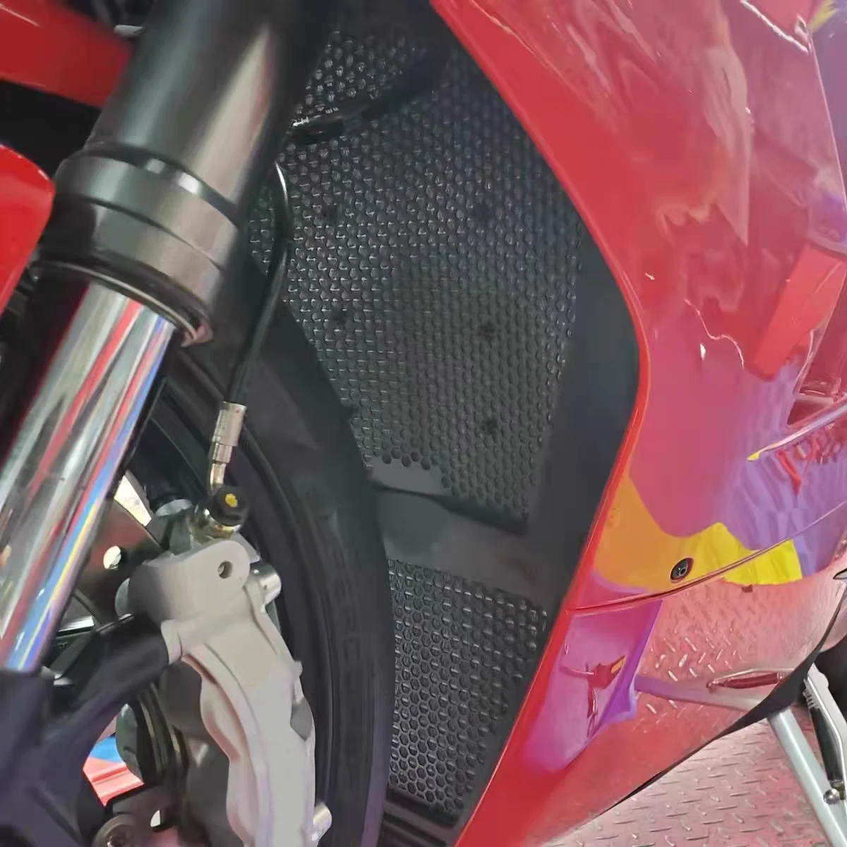 For Ducati Streetfighter Panigale V4 S R 2018 2019 2020 2021 2022 2023 2024 Motorcycle Radiator Grille Guard Cover Protector
For Ducati Streetfighter Panigale V4 S R 2018 2019 2020 2021 2022 2023 2024 Motorcycle Radiator Grille Guard Cover Protector