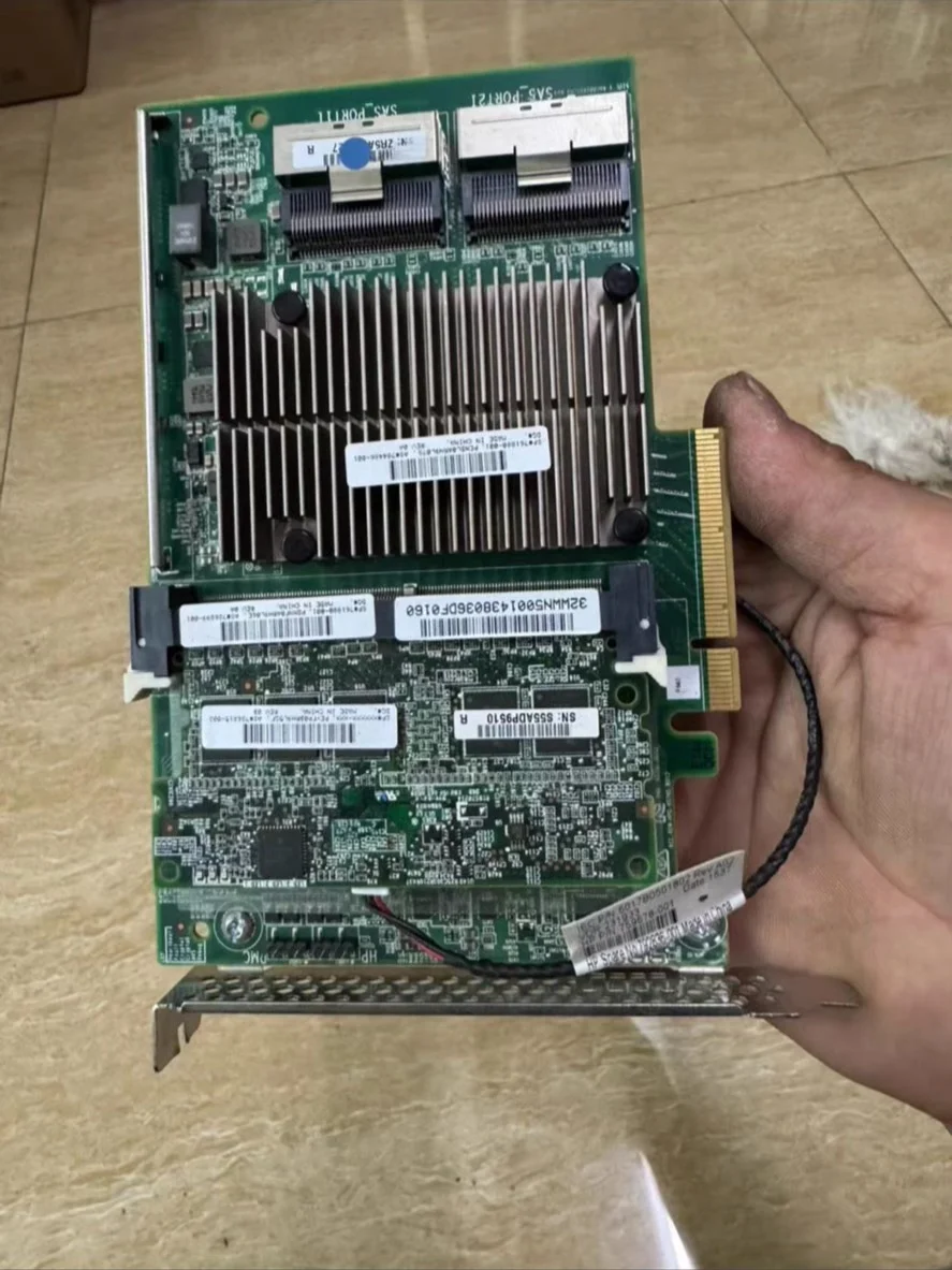 Оригинальная карта массива P840 с кэш-памятью 4G 726897, 76188, серверные аксессуары
Оригинальная карта массива P840 с кэш-памятью 4G 726897, 76188, серверные аксессуары