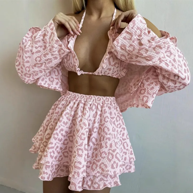 2026 Новая летняя одежда для отдыха, удобный дышащий комплект из трех предметов из чистого хлопка, шорты с длинными рукавами и принтом любви, сексуальные пижамы L
2026 Новая летняя одежда для отдыха, удобный дышащий комплект из трех предметов из чистого хлопка, шорты с длинными рукавами и принтом любви, сексуальные пижамы L