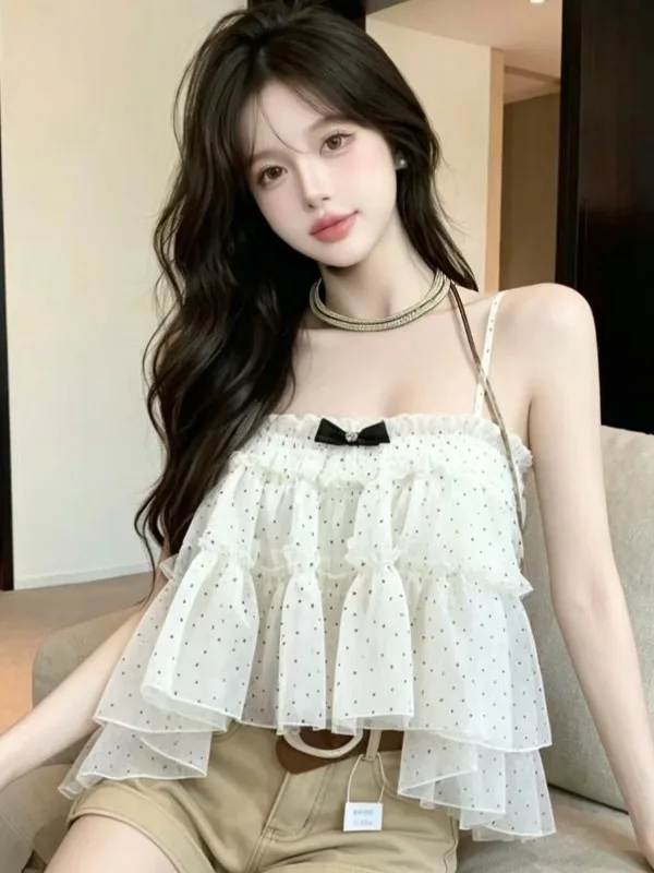 Sweet Polka Dot Lace Trim Halter Top Women Summer New Loose Slimming Sleeveless Knot Short Shirt City Walk Casual Wear
Sweet Polka Dot Lace Trim Halter Top Women Summer New Loose Slimming Sleeveless Knot Short Shirt City Walk Casual Wear