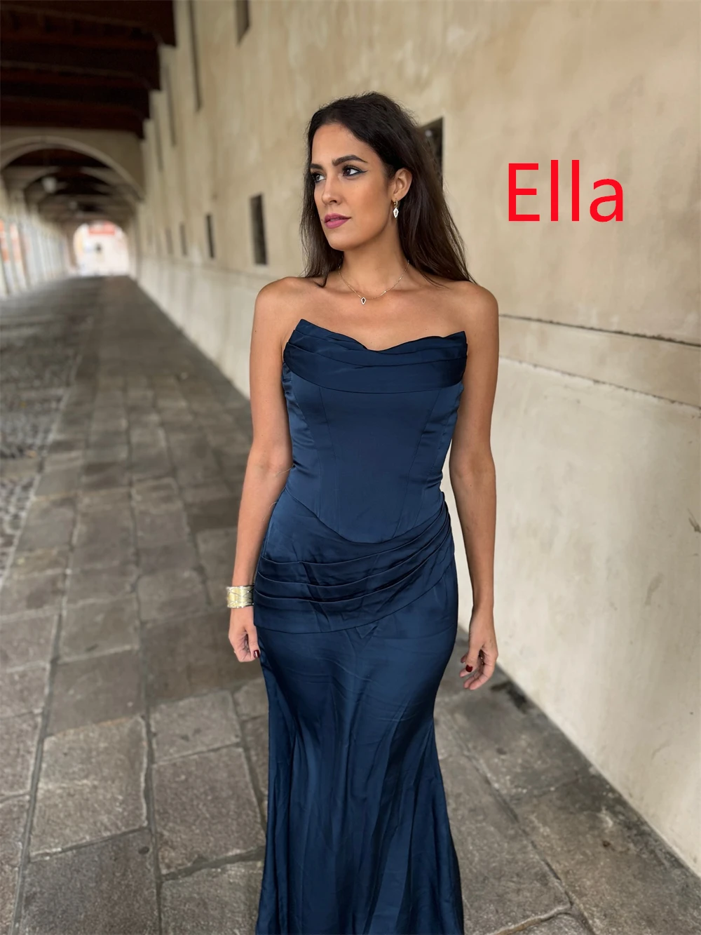 Customized Simple Satin Evening Dress Temperament Strapless Prom Dress High Quality Lace Up Back Bespoke Occasion Gowns
Customized Simple Satin Evening Dress Temperament Strapless Prom Dress High Quality Lace Up Back Bespoke Occasion Gowns