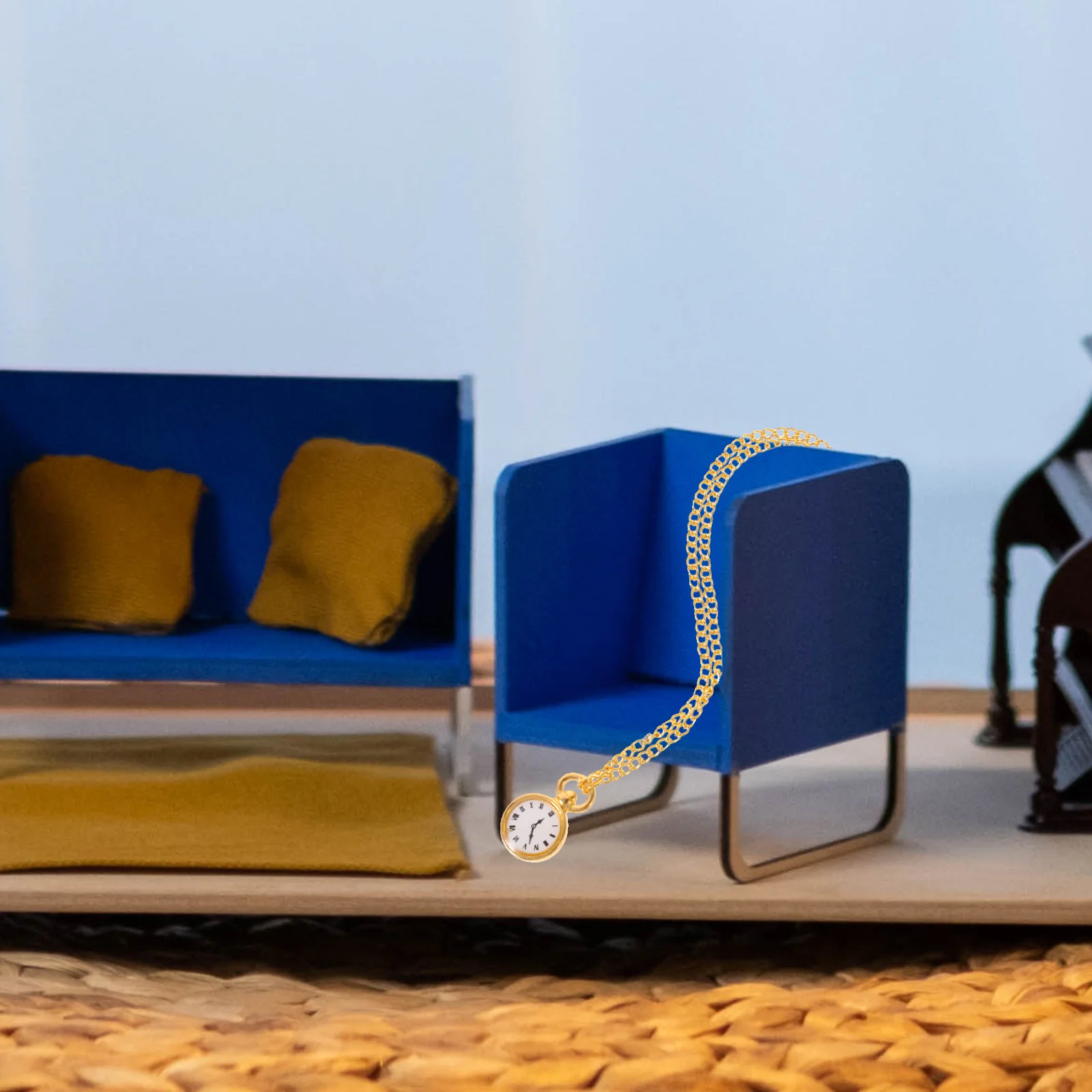House Hanging Watch Watches Mini Miniature Dollhouse Supplies Chain Pocket Floor Nostalgia Men and Women
House Hanging Watch Watches Mini Miniature Dollhouse Supplies Chain Pocket Floor Nostalgia Men and Women