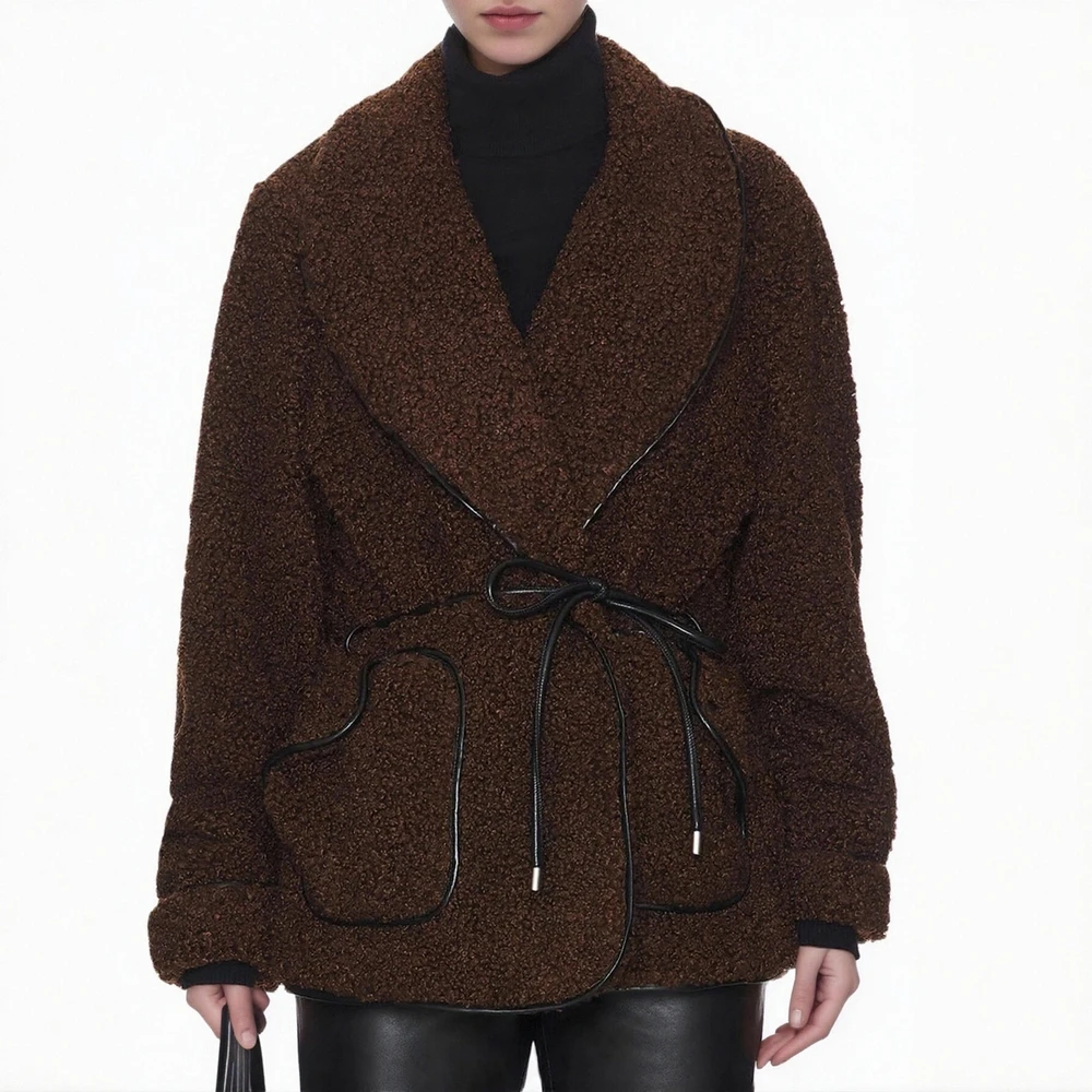 Женское осеннее модное пальто с простой завязкой на талии и длинными рукавами с лацканами и карманами, удобное повседневное базовое стильное пальто
Женское осеннее модное пальто с простой завязкой на талии и длинными рукавами с лацканами и карманами, удобное повседневное базовое стильное пальто