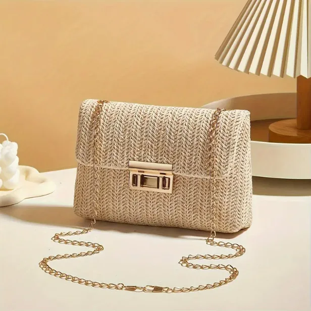 Fashion crossbody bag Korean version trendy grass woven women's bag lock closure simple small square bag
Fashion crossbody bag Korean version trendy grass woven women's bag lock closure simple small square bag