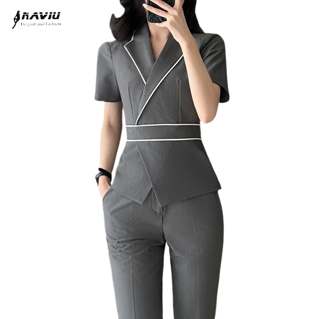 NAVIU Fashion Classic Short Sleeve Suit Set Office Business Women Clothing High Quality Two Piece Blazer And Pants Work Wear
NAVIU Fashion Classic Short Sleeve Suit Set Office Business Women Clothing High Quality Two Piece Blazer And Pants Work Wear