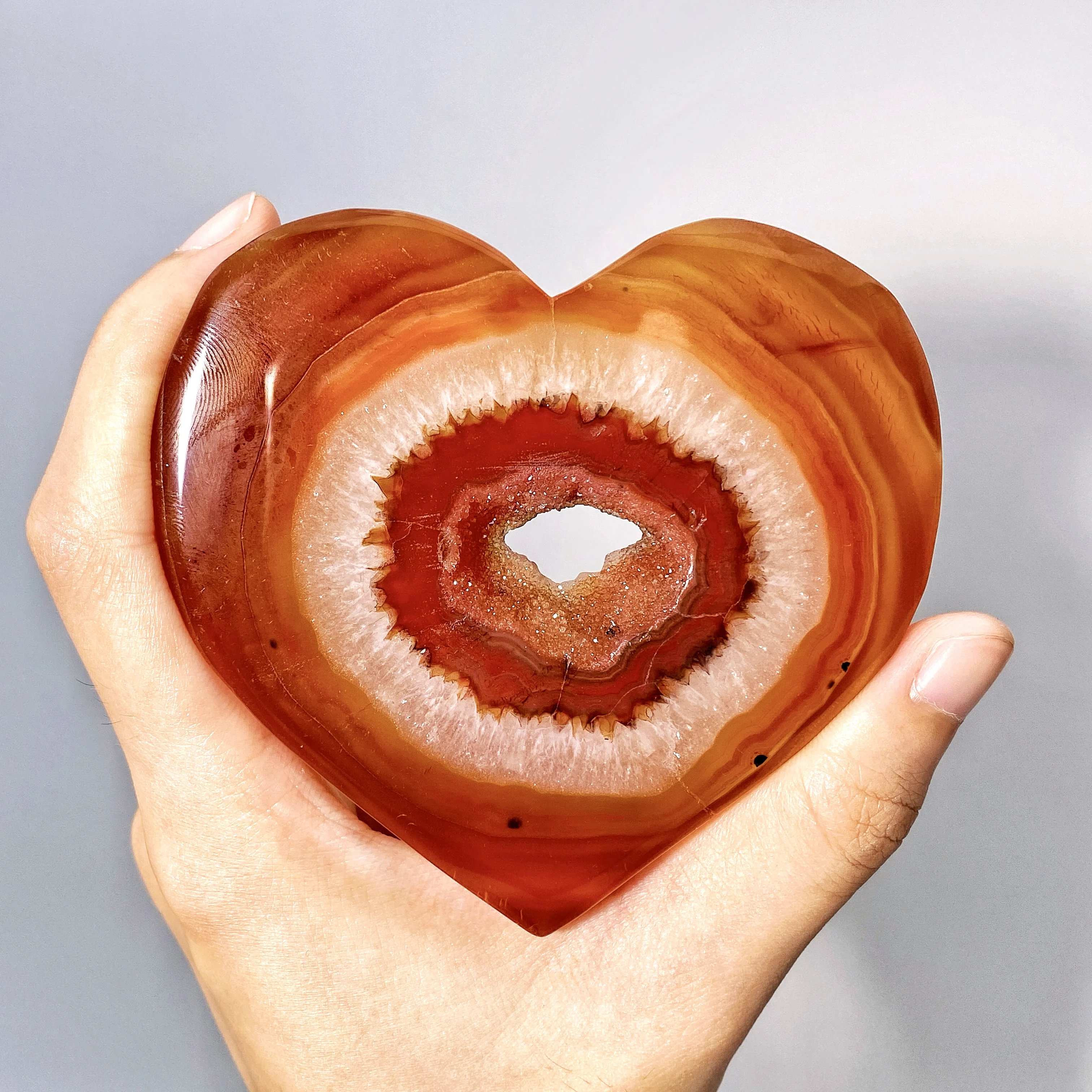 Random 1PC High Quality Carnelian Geode Heart Natural Crystal Carving Heart,Girlfriend gift,Home Decoration,Desktop decoration
Random 1PC High Quality Carnelian Geode Heart Natural Crystal Carving Heart,Girlfriend gift,Home Decoration,Desktop decoration