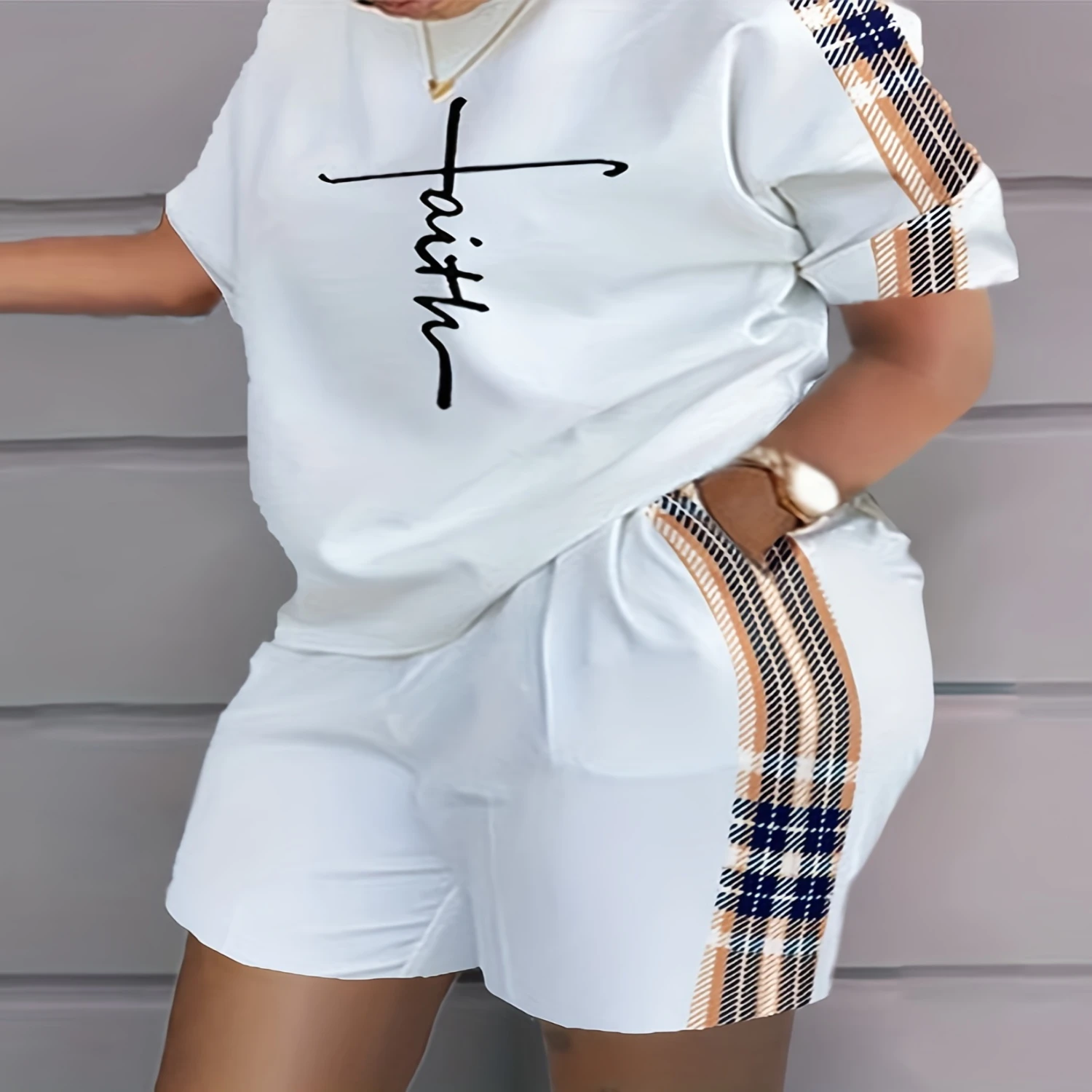 Chic Seasonal Faith & Plaid Print Casual Set - Durable, Stretchy Women's Outfit with Pockets
Chic Seasonal Faith & Plaid Print Casual Set - Durable, Stretchy Women's Outfit with Pockets