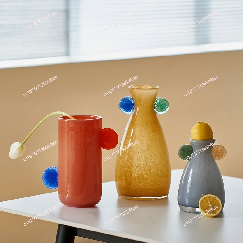 New product handmade binaural gradual change antique style small mouth vase dining table TV cabinet soft decoration jewelry
New product handmade binaural gradual change antique style small mouth vase dining table TV cabinet soft decoration jewelry