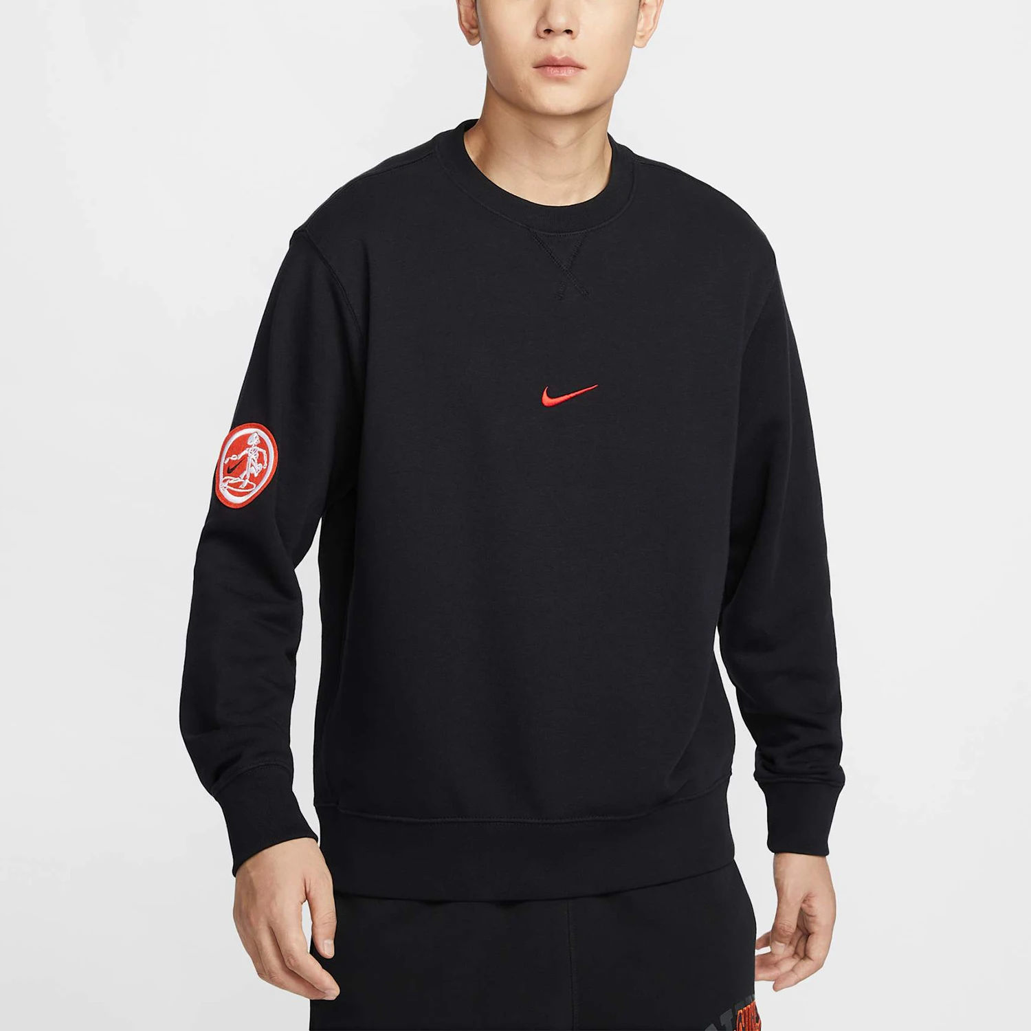 Nike Official Genuine Autumn New Men's Knitted Warm Loose Round Neck Sweatshirt HQ4953-010
Nike Official Genuine Autumn New Men's Knitted Warm Loose Round Neck Sweatshirt HQ4953-010