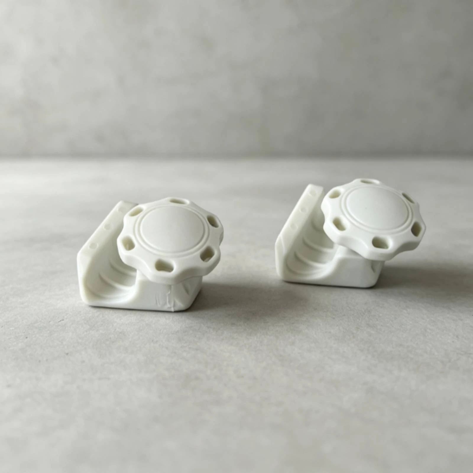 2 Pieces Football Helmet Visor Clips Reinforced Nylon Visor Clips with Screws Hardware Impact Resistant Replacement
2 Pieces Football Helmet Visor Clips Reinforced Nylon Visor Clips with Screws Hardware Impact Resistant Replacement