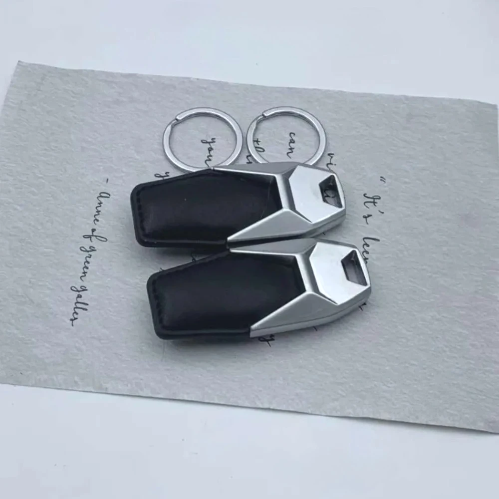 Customized Leather Metal Logo Keychain Laser Engrave Black Keyring Car Personalize for Men and Women Key Chain Ring Gift 
Customized Leather Metal Logo Keychain Laser Engrave Black Keyring Car Personalize for Men and Women Key Chain Ring Gift