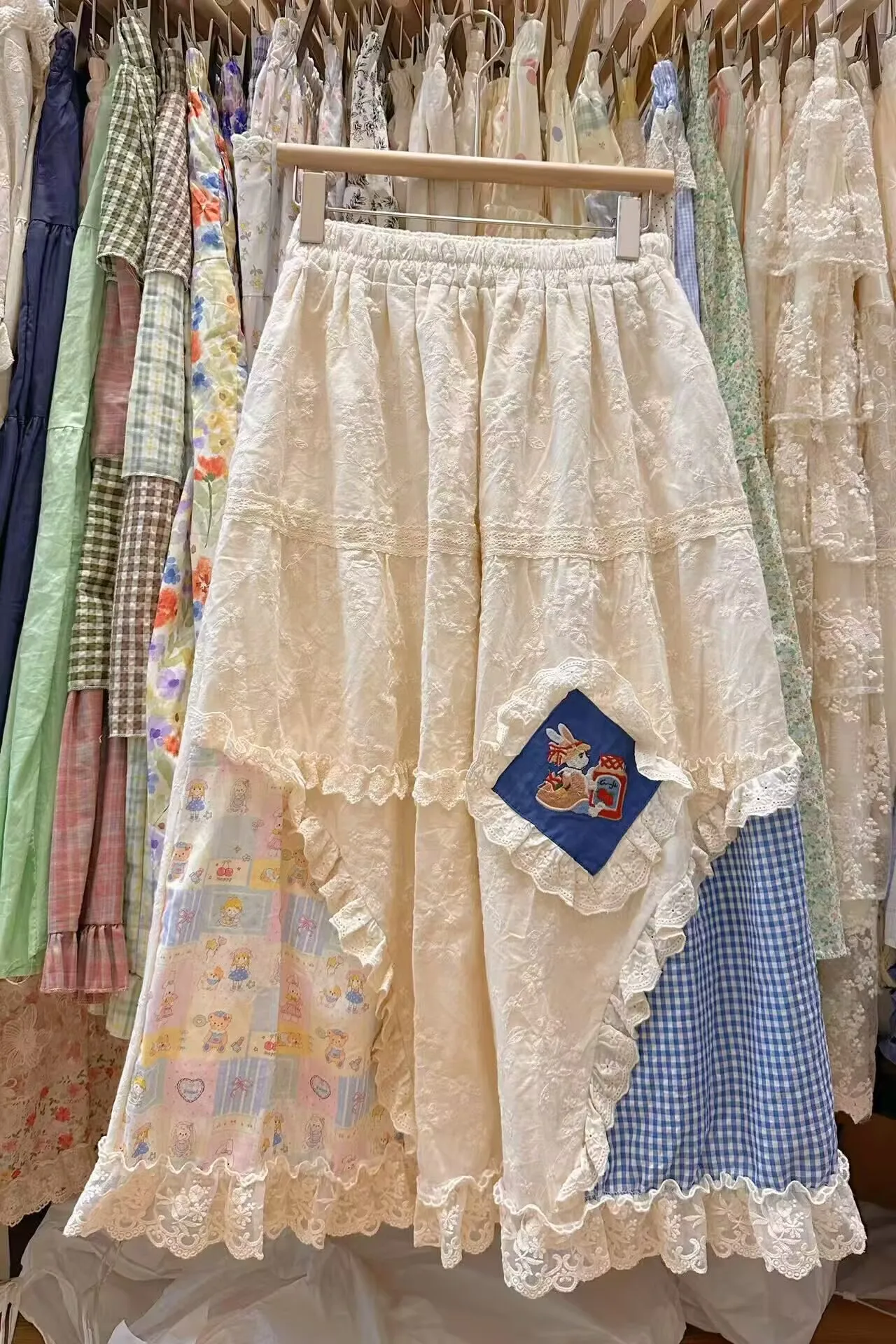 Spring Summer Cotton Embroidery Patchwork Elastic Waist A-line Skirt Sweet Japanese Style Midi Skirt
Spring Summer Cotton Embroidery Patchwork Elastic Waist A-line Skirt Sweet Japanese Style Midi Skirt