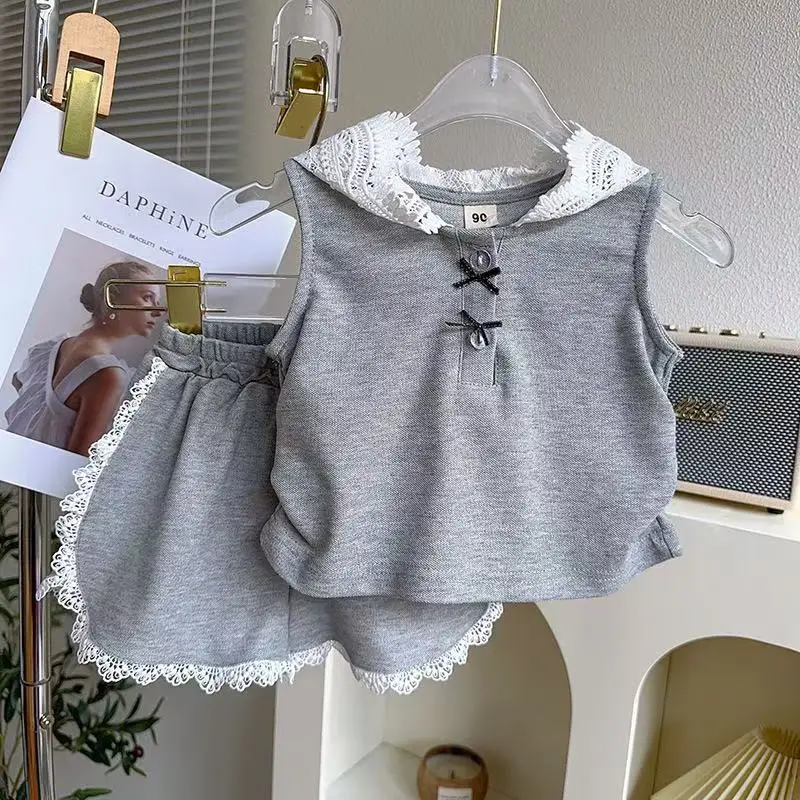Summer Girls Clothes Set Cotton Lace Hooded Sleeveless Top Suits Thin Elastic Waist Grey Shorts Children Girls Outfits 2PCS
Summer Girls Clothes Set Cotton Lace Hooded Sleeveless Top Suits Thin Elastic Waist Grey Shorts Children Girls Outfits 2PCS