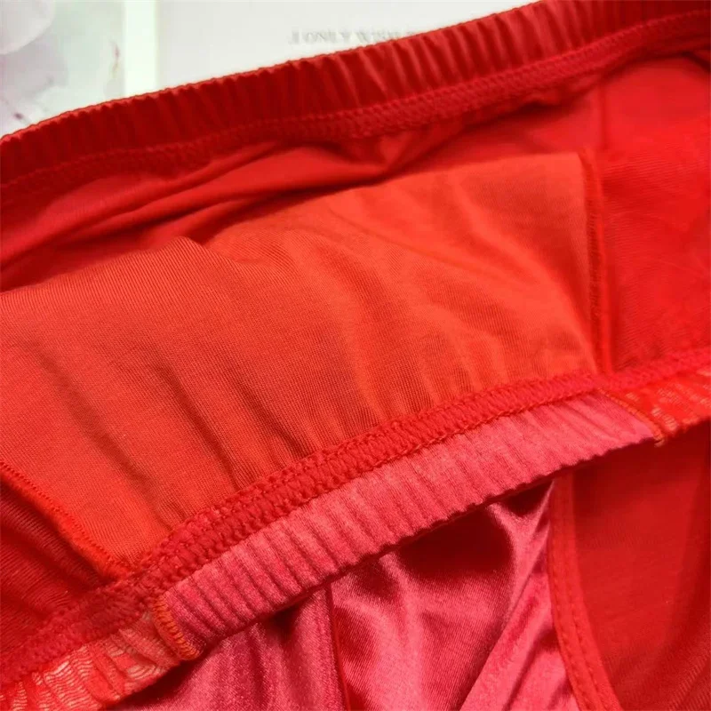 Красные атласные кружевные мужские сексуальные трусы с низкой талией, шелковистые гладкие трусики, одежда для ночного клуба, мужские танцевальные трусы BF, подарочные трусики
Красные атласные кружевные мужские сексуальные трусы с низкой талией, шелковистые гладкие трусики, одежда для ночного клуба, мужские танцевальные трусы BF, подарочные трусики