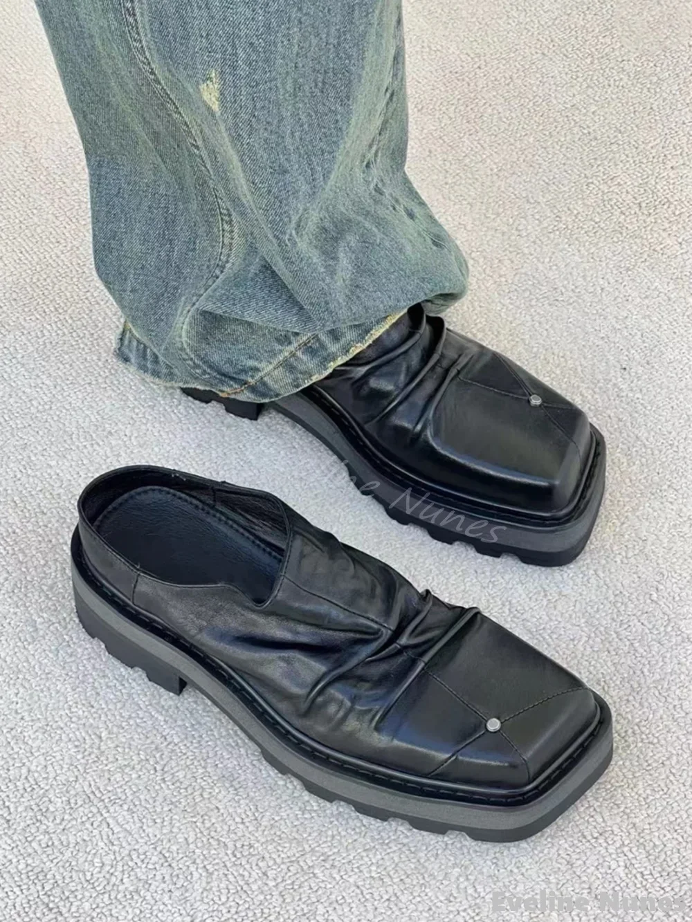 Splicing Pleated Square Toe Casual Shoes Women Rhinestone Decoration Slip On Black Leather Shoes 2024 Fashion Soft Bottom Shoes
Splicing Pleated Square Toe Casual Shoes Women Rhinestone Decoration Slip On Black Leather Shoes 2024 Fashion Soft Bottom Shoes