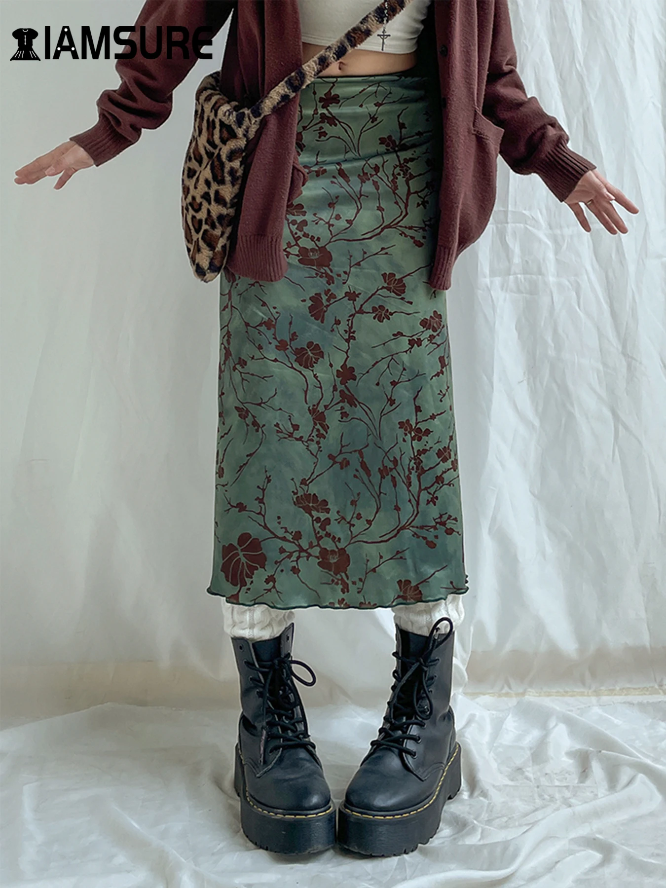 IAMSURE Holiday Chinese Style Floral Printed Straight Skirt Y2K Slim Mid-Waisted Maxi Skirts Women 2024 Autumn Spring Streetwear
IAMSURE Holiday Chinese Style Floral Printed Straight Skirt Y2K Slim Mid-Waisted Maxi Skirts Women 2024 Autumn Spring Streetwear