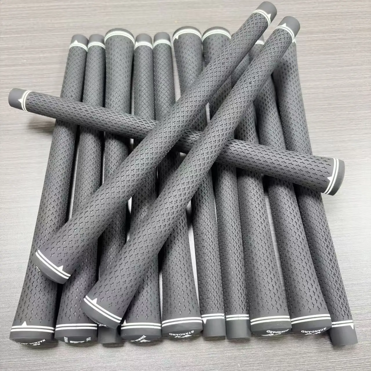 Super Wvvx Golf Rubber Grips Non-Slip and Soft ware Grips 10pcs/lot Standard/Midsize/Oversize
Super Wvvx Golf Rubber Grips Non-Slip and Soft ware Grips 10pcs/lot Standard/Midsize/Oversize