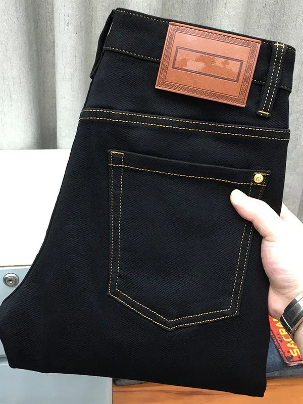 Новые зимние мужские облегающие эластичные джинсовые джинсы, повседневные модные эластичные тонкие леггинсы, длинные брюки, смесь хлопка из полиэстера
Новые зимние мужские облегающие эластичные джинсовые джинсы, повседневные модные эластичные тонкие леггинсы, длинные брюки, смесь хлопка из полиэстера