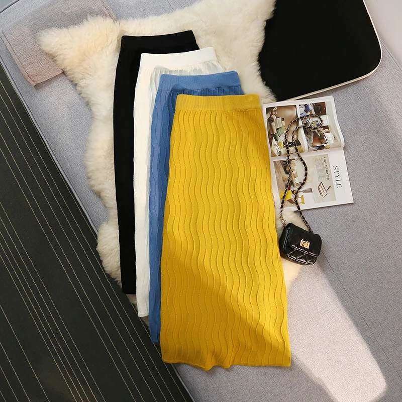Water Wave Pattern Woolen Skirt Autumn and Winter Long Skirt for Women 2023 New Thickened Knit Wrap Buttocks Skirt
Water Wave Pattern Woolen Skirt Autumn and Winter Long Skirt for Women 2023 New Thickened Knit Wrap Buttocks Skirt
