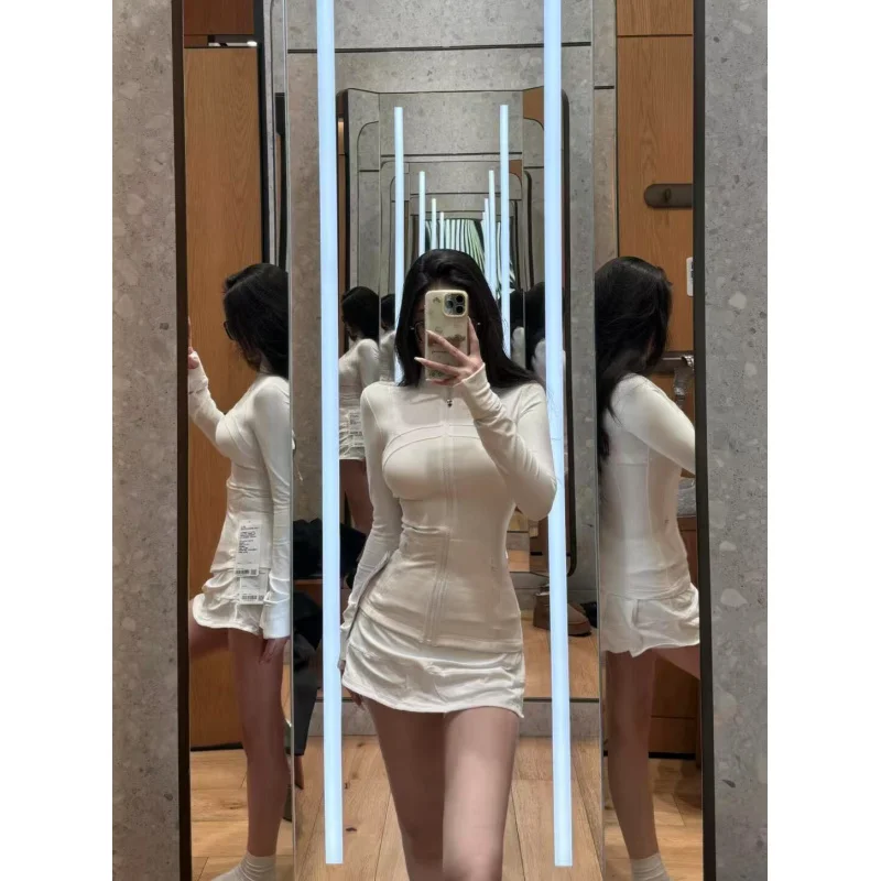 Women Spring/Summer Lightweight Breathable High Elastic Tight Fit Suitable for Outdoor Fitness Stand Neck Defines Jacket
Women Spring/Summer Lightweight Breathable High Elastic Tight Fit Suitable for Outdoor Fitness Stand Neck Defines Jacket