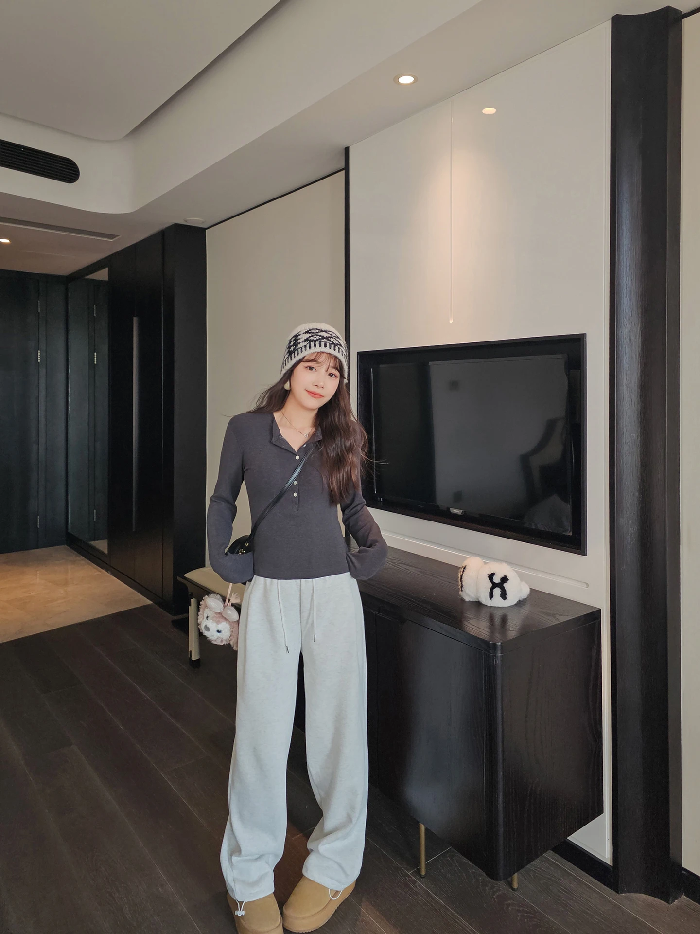 Женские спортивные брюки с высокой талией, прямого кроя, с драпировкой, на флисовой подкладке, в американском стиле, с поясом, повседневные, зимняя коллекция
Женские спортивные брюки с высокой талией, прямого кроя, с драпировкой, на флисовой подкладке, в американском стиле, с поясом, повседневные, зимняя коллекция