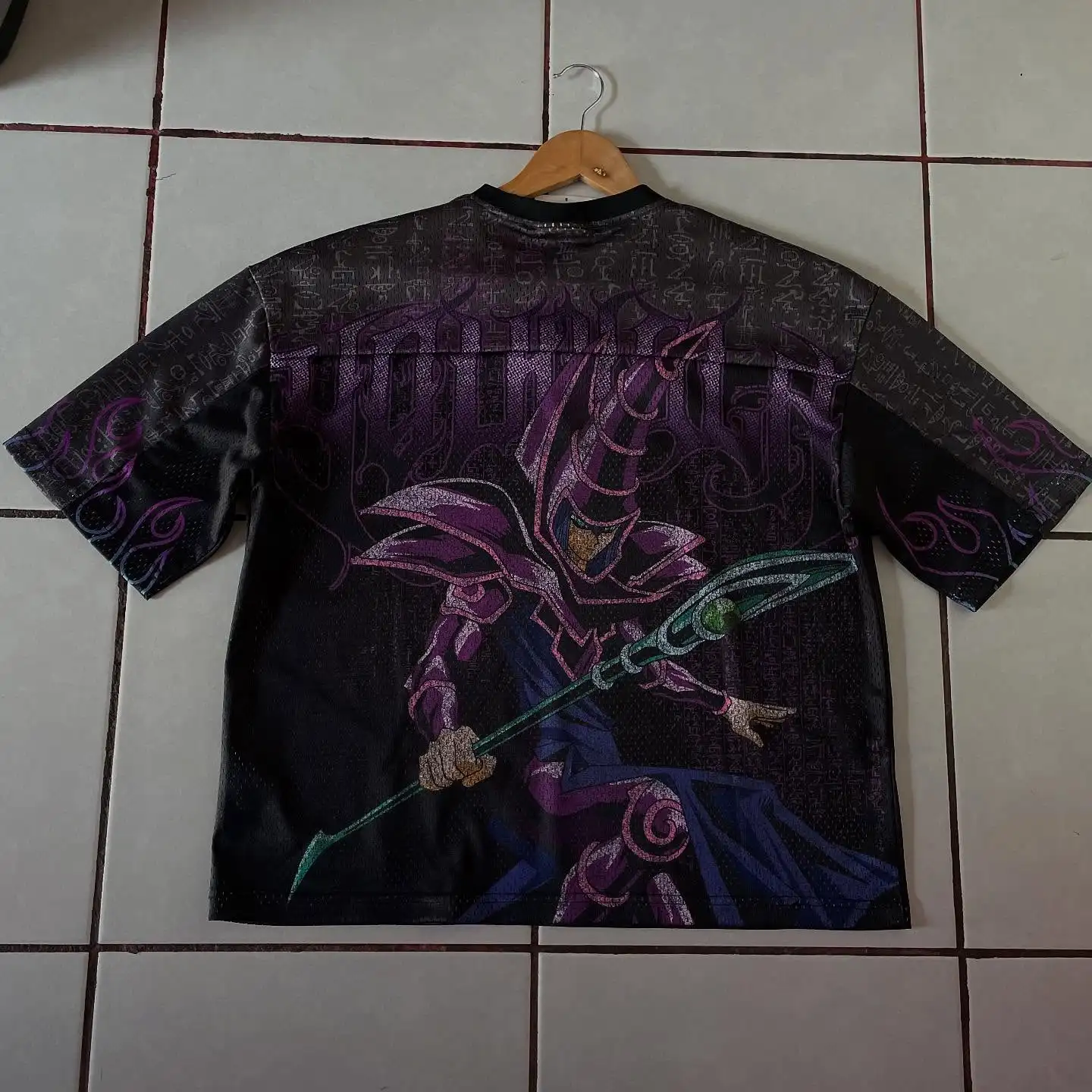 Yu-Gi-Oh узор цифровые футболки с v-образным вырезом и графическим рисунком дышащие мужские футболки для спортзала с короткими рукавами быстросохнущие повседневные уличные мужские футболки y2k
Yu-Gi-Oh узор цифровые футболки с v-образным вырезом и графическим рисунком дышащие мужские футболки для спортзала с короткими рукавами быстросохнущие повседневные уличные мужские футболки y2k