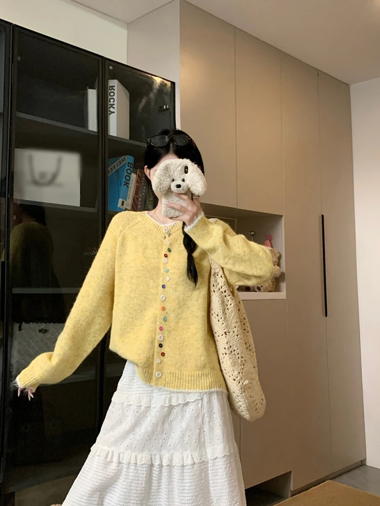 Sweet Long Sve Knitted Sweater Women's Soft Loose Cardigan Top Autumn New Sle Color Bule Design Sensation Youthful
Sweet Long Sve Knitted Sweater Women's Soft Loose Cardigan Top Autumn New Sle Color Bule Design Sensation Youthful