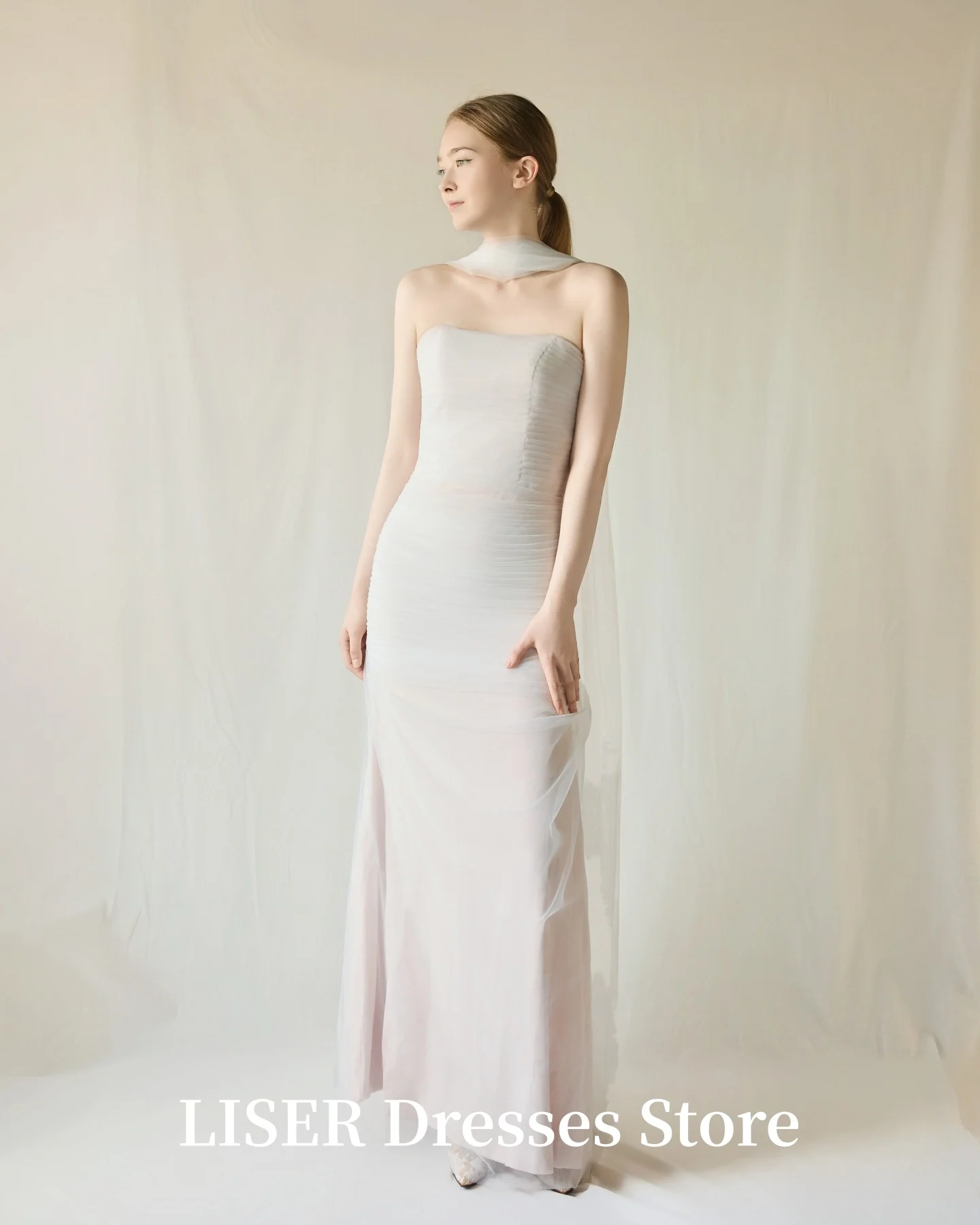 Liser Strapless A-Line Simple Korea Wedding Dresses Silk Tulle Customized Photo Shoot Elegant Bridal Gowns 웨딩드레스 Corsets
Liser Strapless A-Line Simple Korea Wedding Dresses Silk Tulle Customized Photo Shoot Elegant Bridal Gowns 웨딩드레스 Corsets