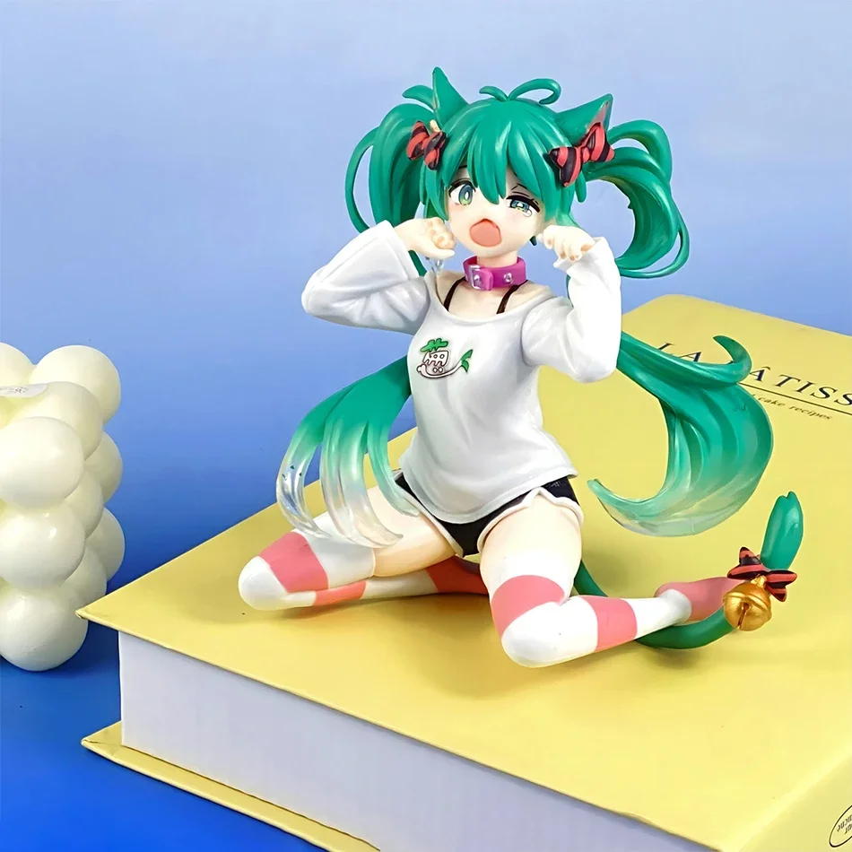12 см настольная милая игрушка Хацунэ Мику для девочек, аниме, подарочная фигурка, игрушка, аниме-игра, ПВХ фигурка, Коллекционная модель куклы
12 см настольная милая игрушка Хацунэ Мику для девочек, аниме, подарочная фигурка, игрушка, аниме-игра, ПВХ фигурка, Коллекционная модель куклы