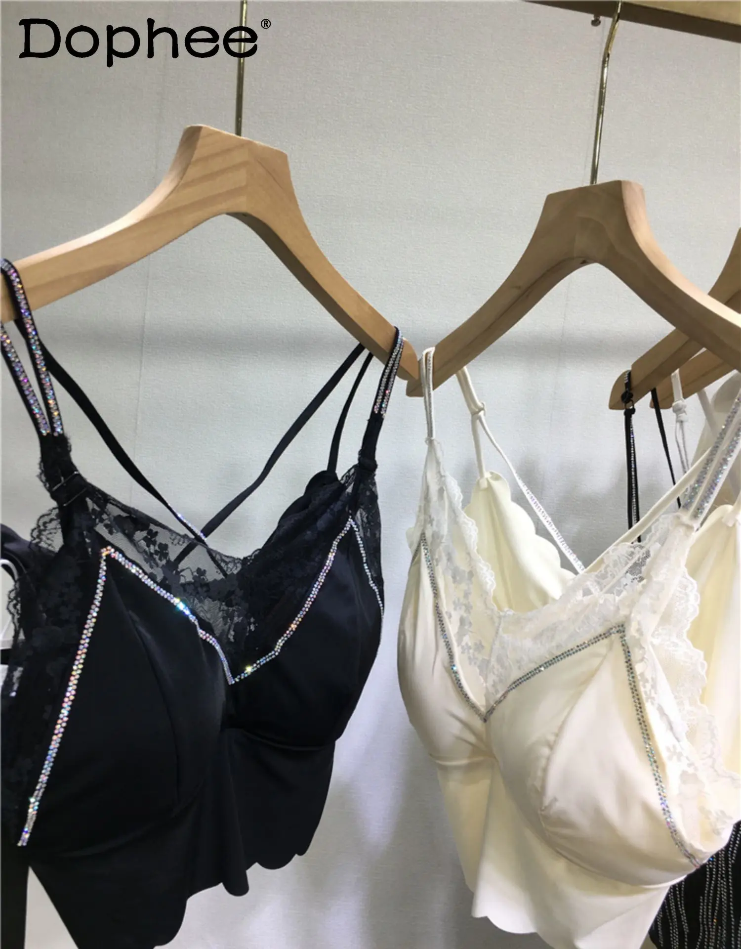 European Heavy Industry Hot Diamond Halter Tank Top Women's Summer Chest Wrap Lace Thin Shoulder Strap Inner Vest Crop Top
European Heavy Industry Hot Diamond Halter Tank Top Women's Summer Chest Wrap Lace Thin Shoulder Strap Inner Vest Crop Top