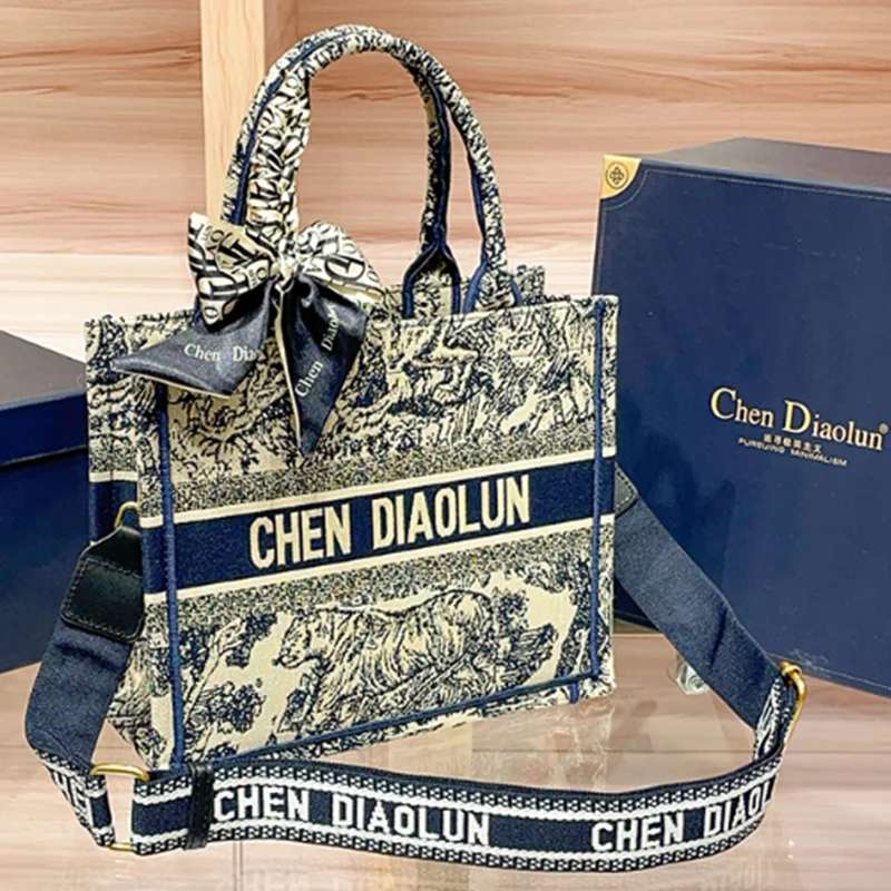 2025 New Retro Zoo Canvas Embroidery Tote Tote Tote Bag Shopping Bag Shoulder Slant Large Capacity Bag
2025 New Retro Zoo Canvas Embroidery Tote Tote Tote Bag Shopping Bag Shoulder Slant Large Capacity Bag